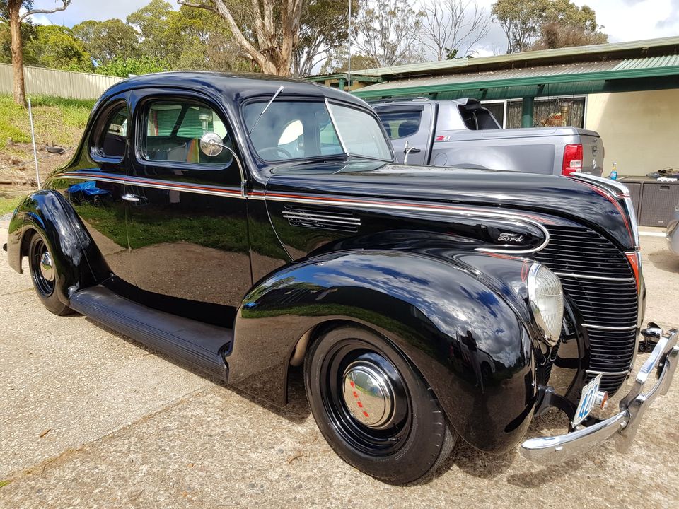 1939 FORD BUSINESS COUPE