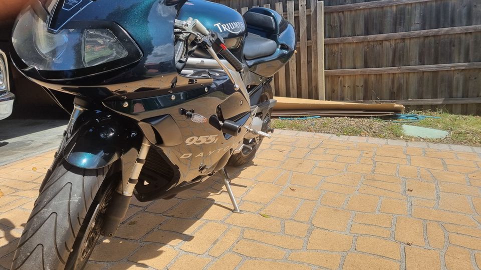 2002 TRIUMPH 955i DAYTONA CENTENNIAL SPORTS 