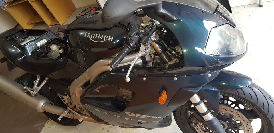 2002 TRIUMPH 955i DAYTONA CENTENNIAL SPORTS 
