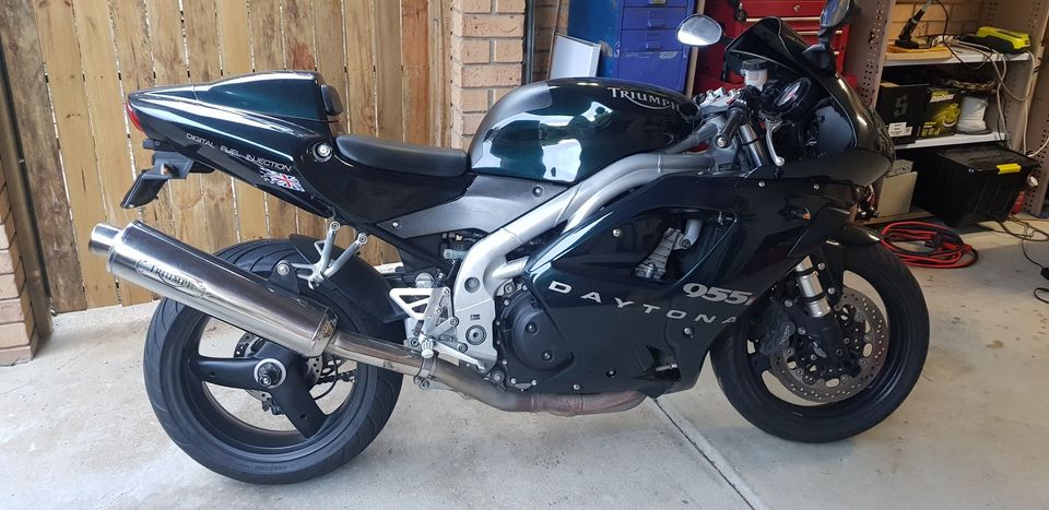 2002 TRIUMPH 955i DAYTONA CENTENNIAL SPORTS