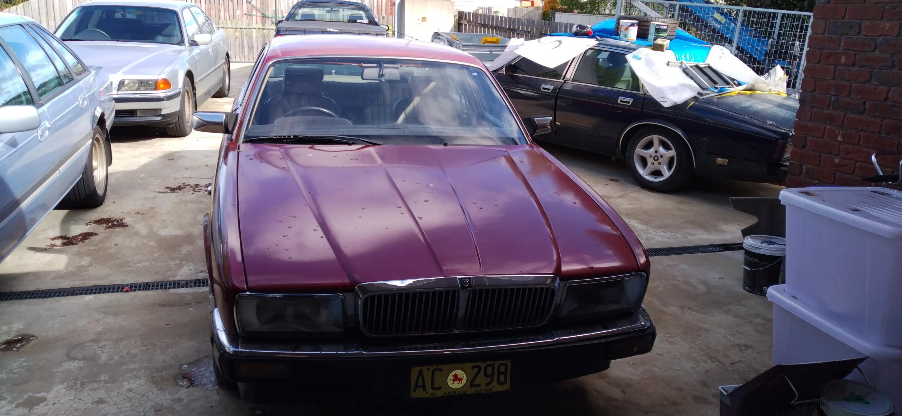 1986 JAGUAR SOVEREIGN 4.2 3 SP AUTOMATIC 4D SEDAN