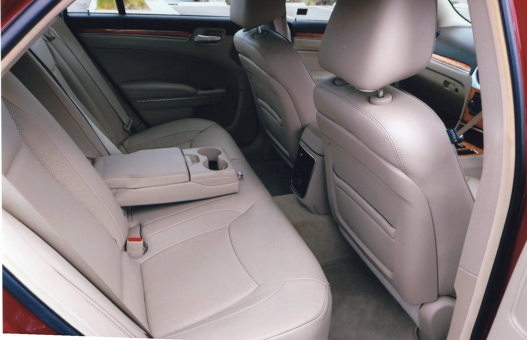 2013 CHRYSLER 300C LX SEDAN