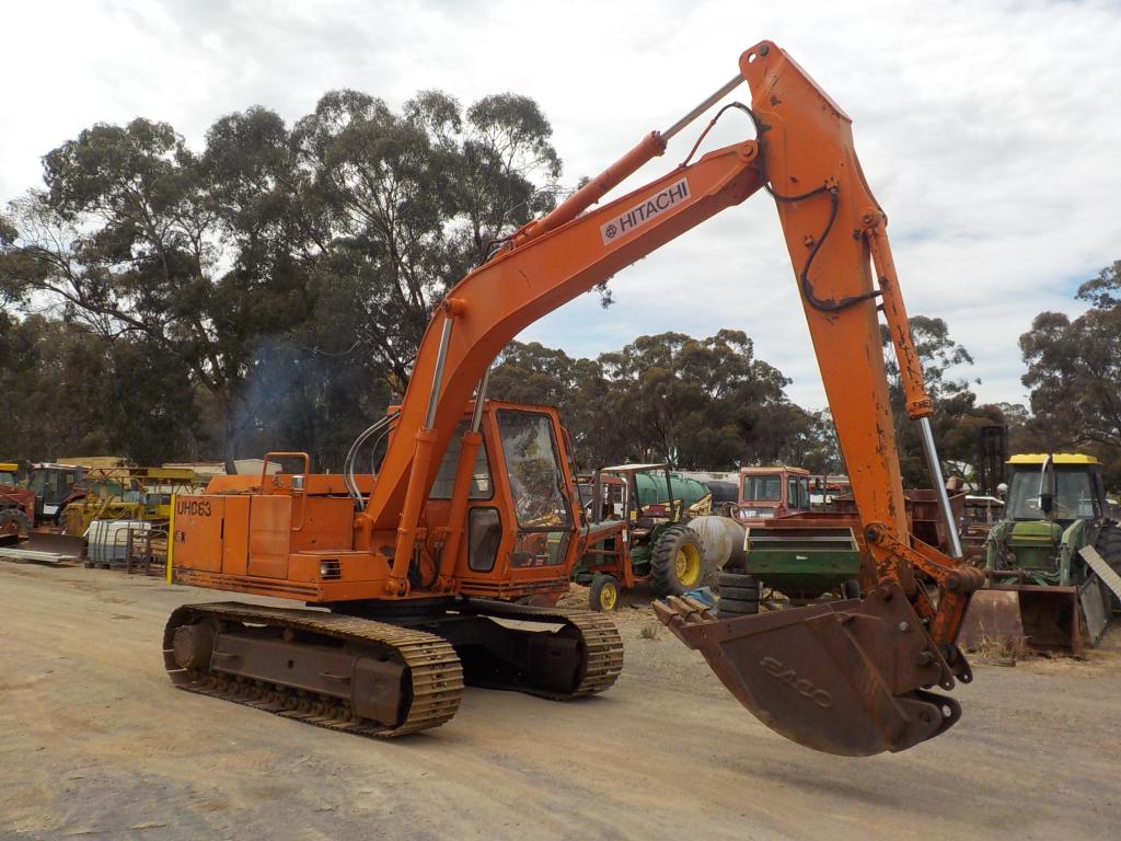 HITACHI UH063 EXCAVATOR