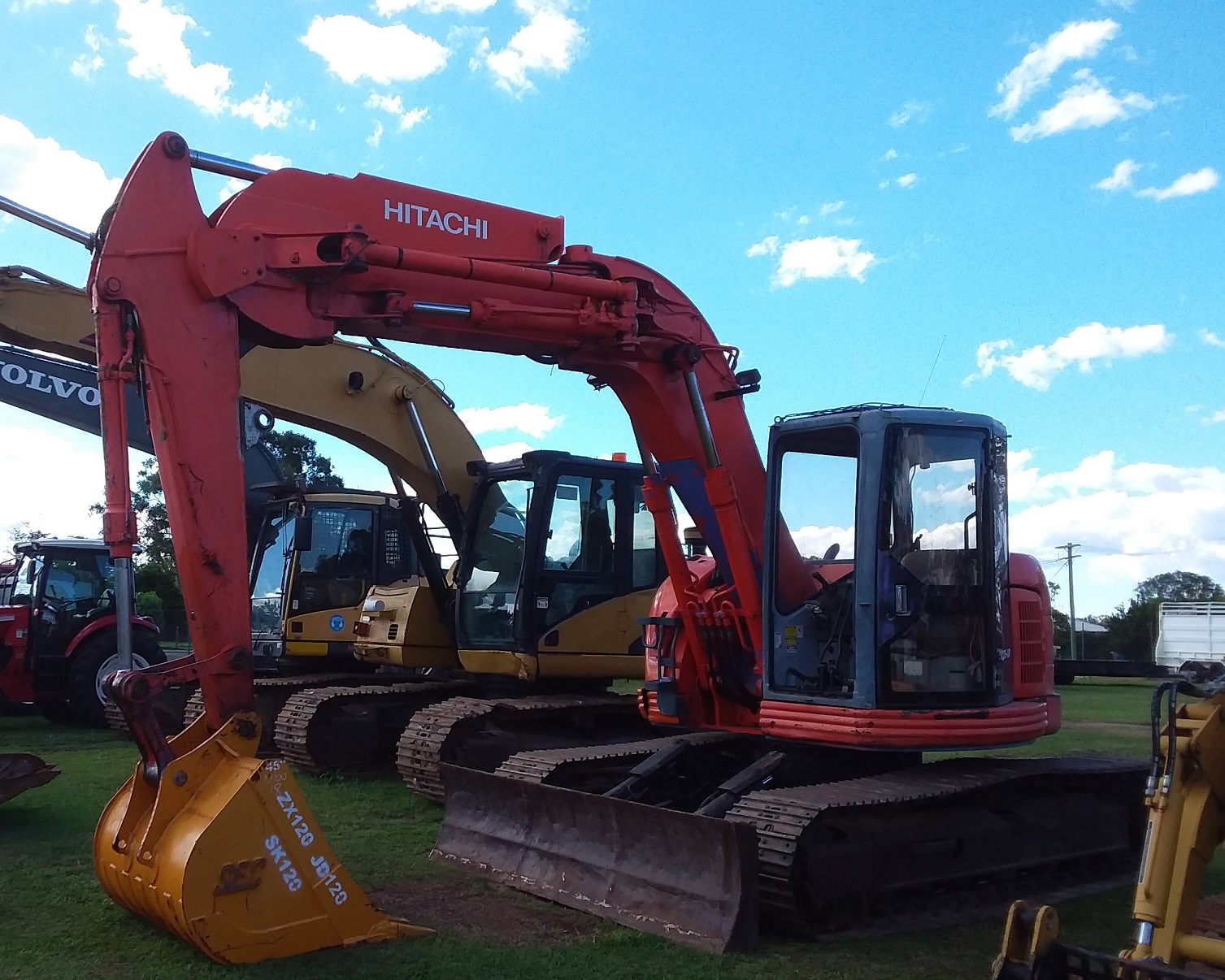 HITACHI EX135UR EXCAVATOR