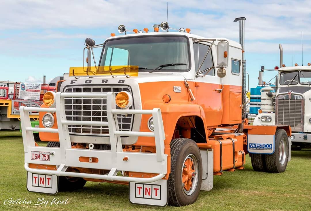 1978 FORD LN9000 PRIME MOVER