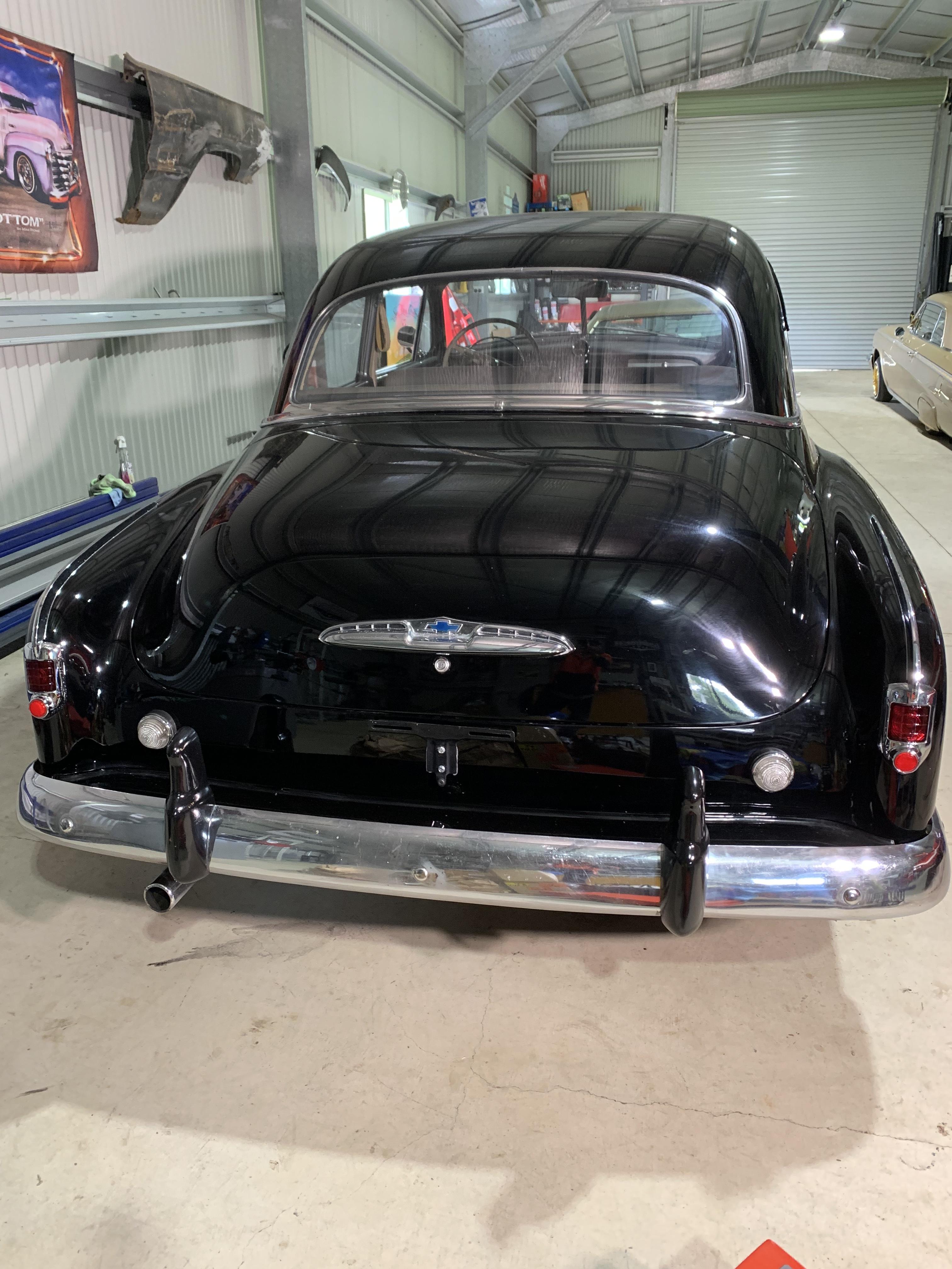 1951 CHEVROLET STYLELINE DELUXE SEDAN 
