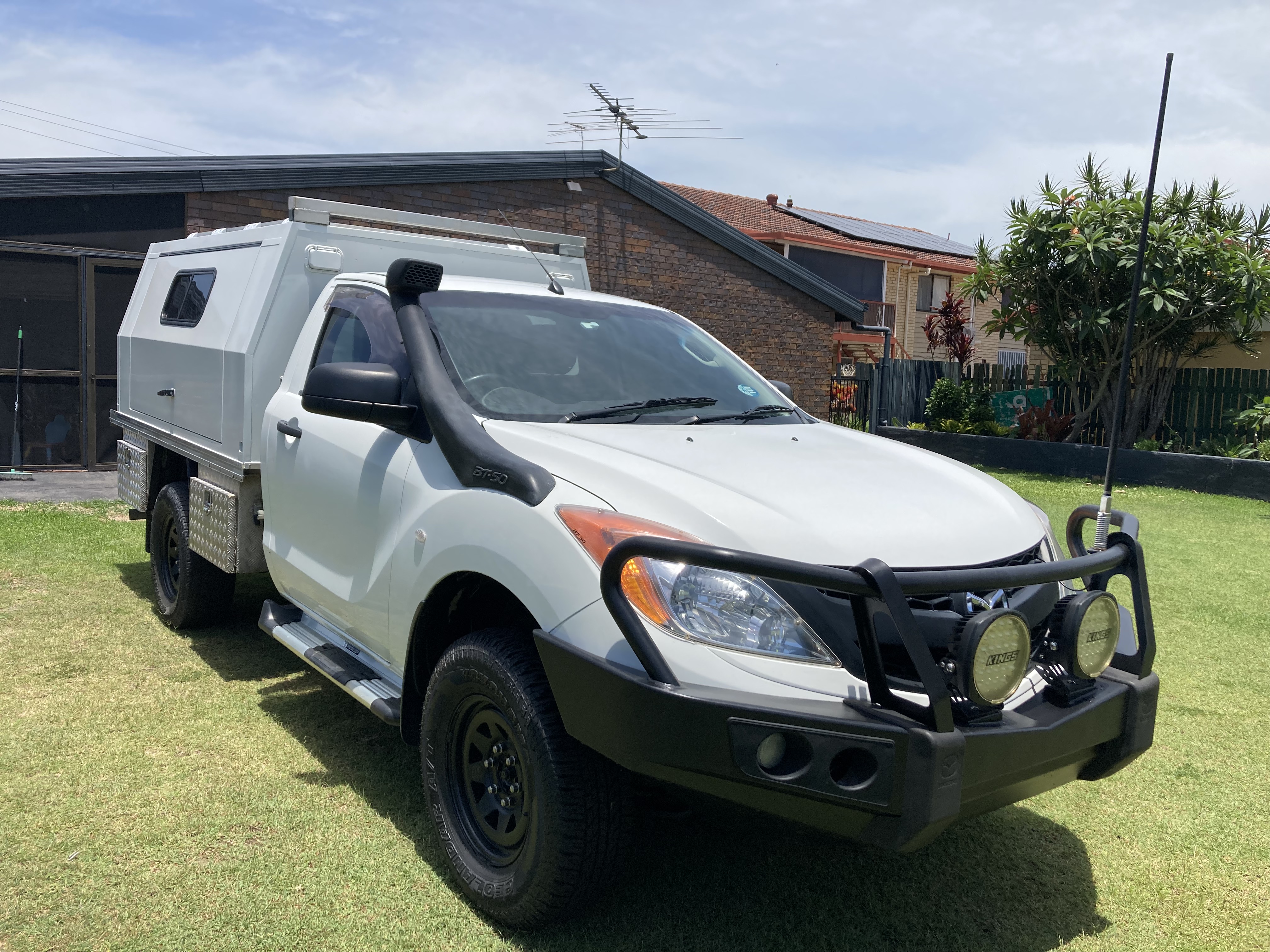 2013 MAZDA BT-50 MY13 XT (4x4) 6 SP MANUAL C/CHASSIS