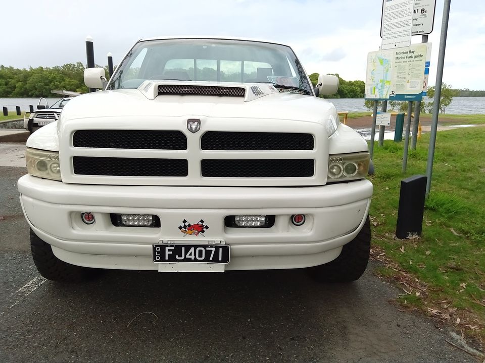 1995 DODGE RAM 2500 V10 PICK UP