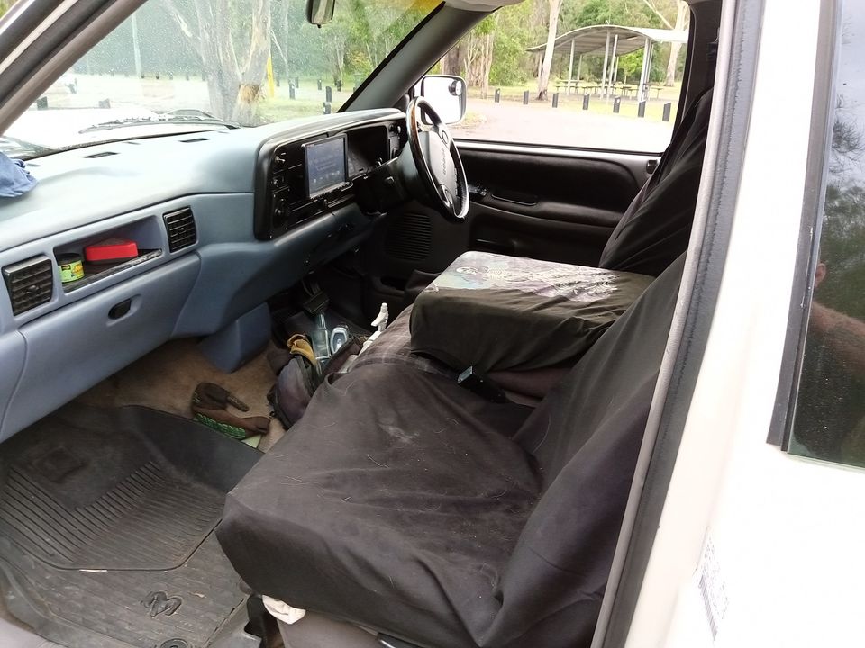 1995 DODGE RAM 2500 V10 PICK UP