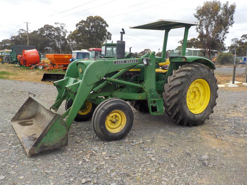 John Deere 2120 FEL Tractor