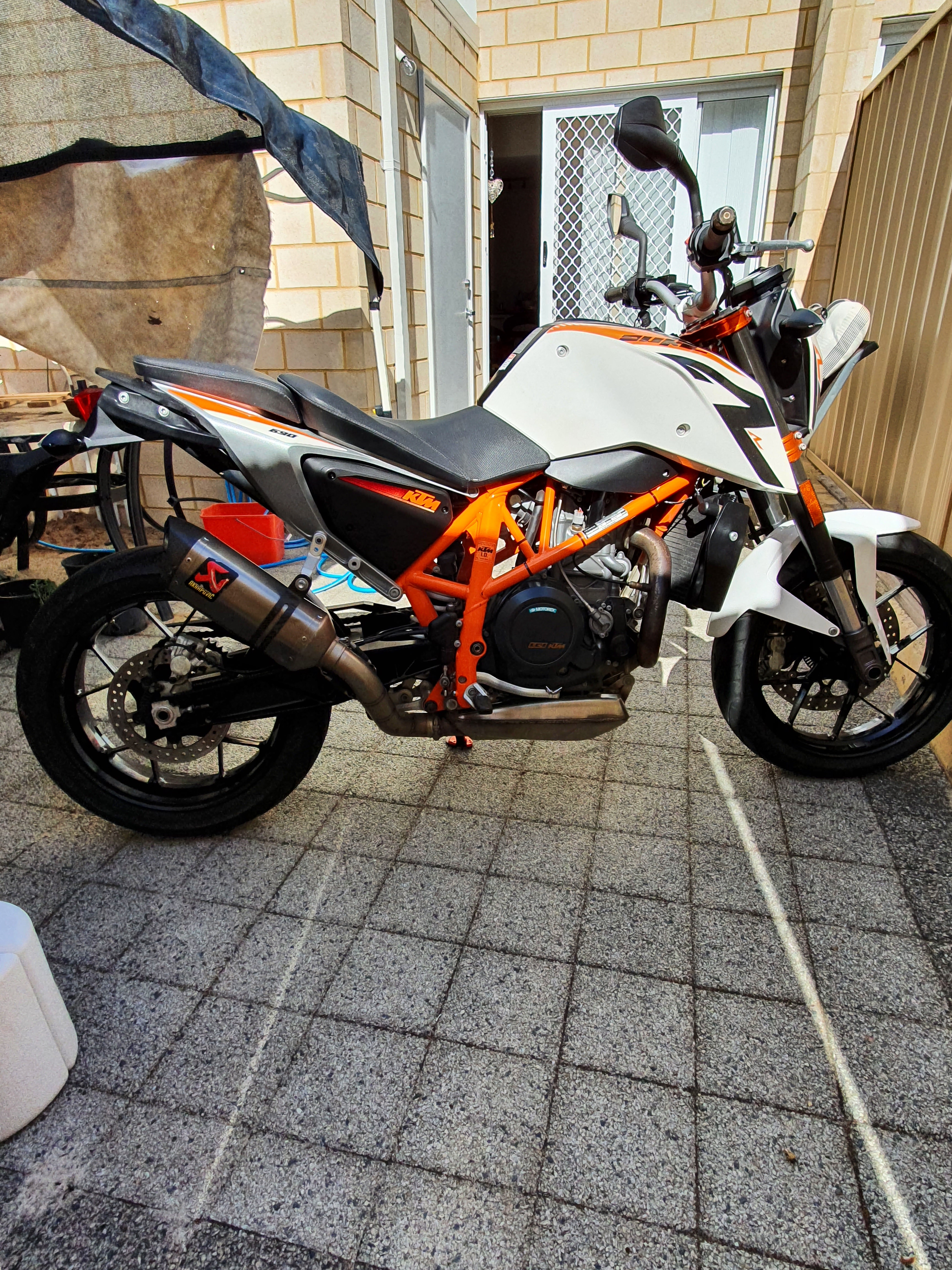 2013 KTM 690 DUKE R ROAD