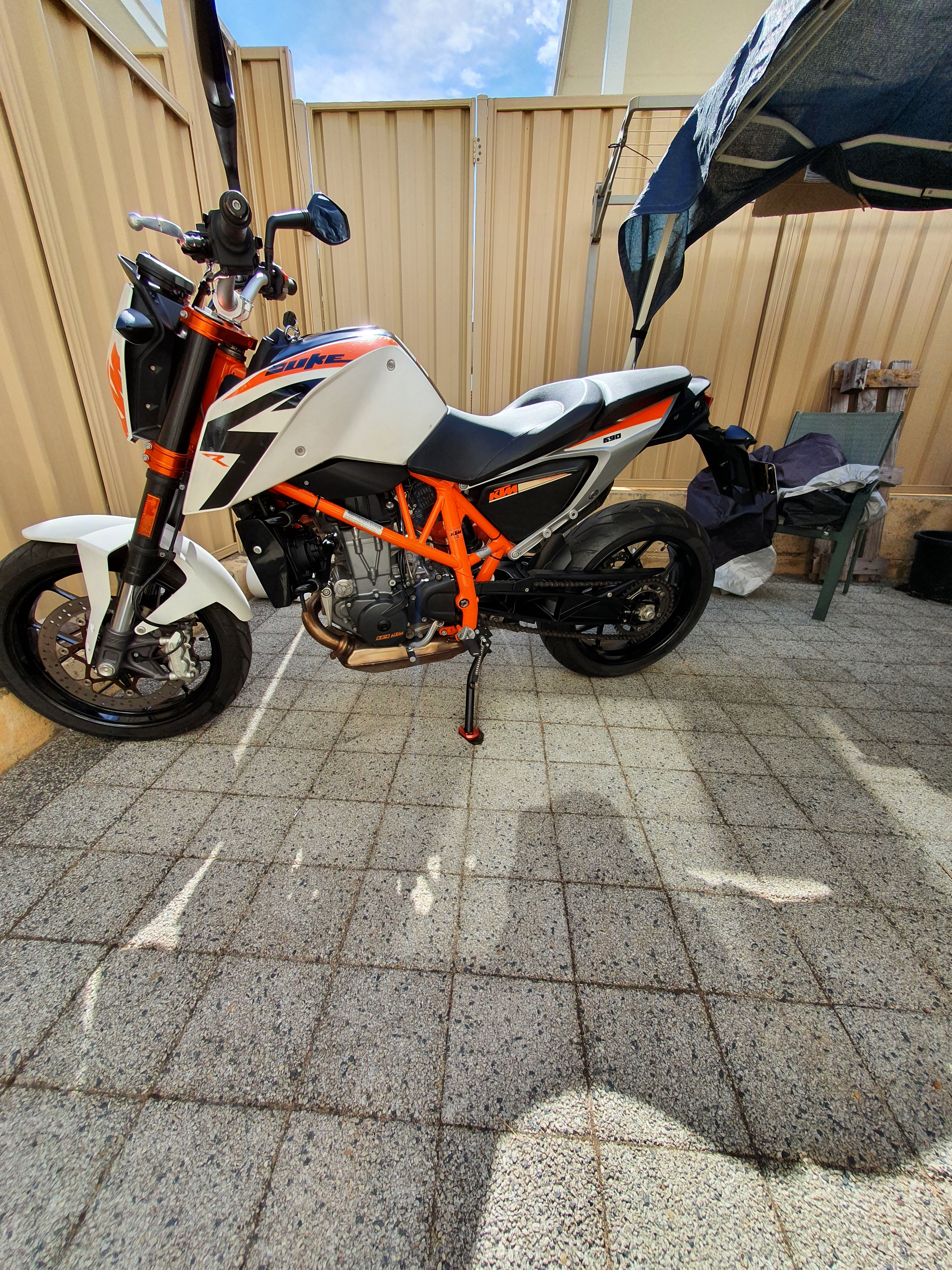 2013 KTM 690 DUKE R ROAD