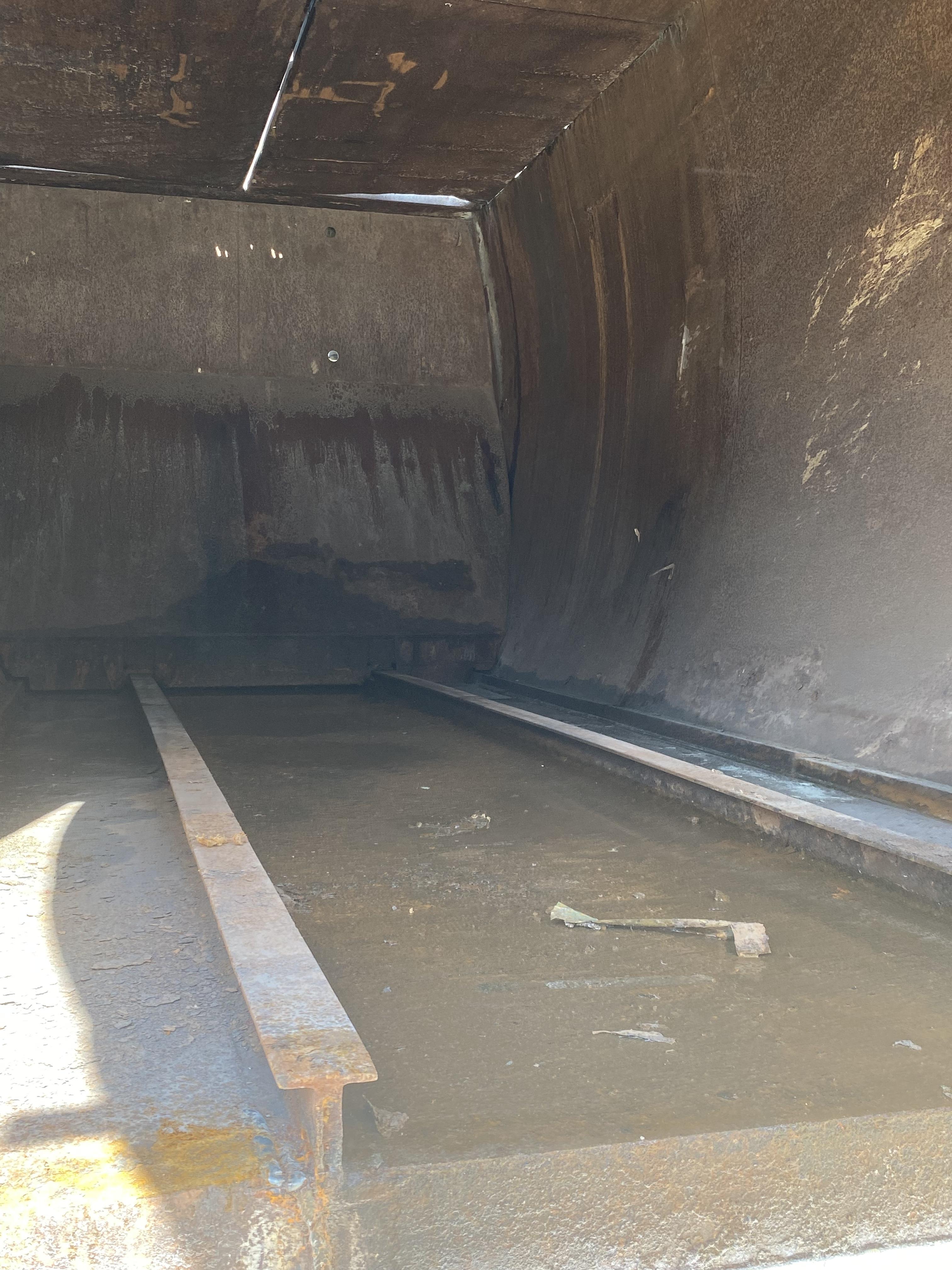 1998 MITSUBISHI FIGHTER FRONT LIFT GARBAGE COMPACTOR 