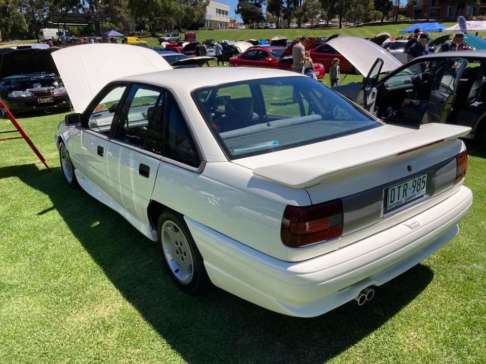 1989 HSV COMMODORE VN SV 5000 SEDAN