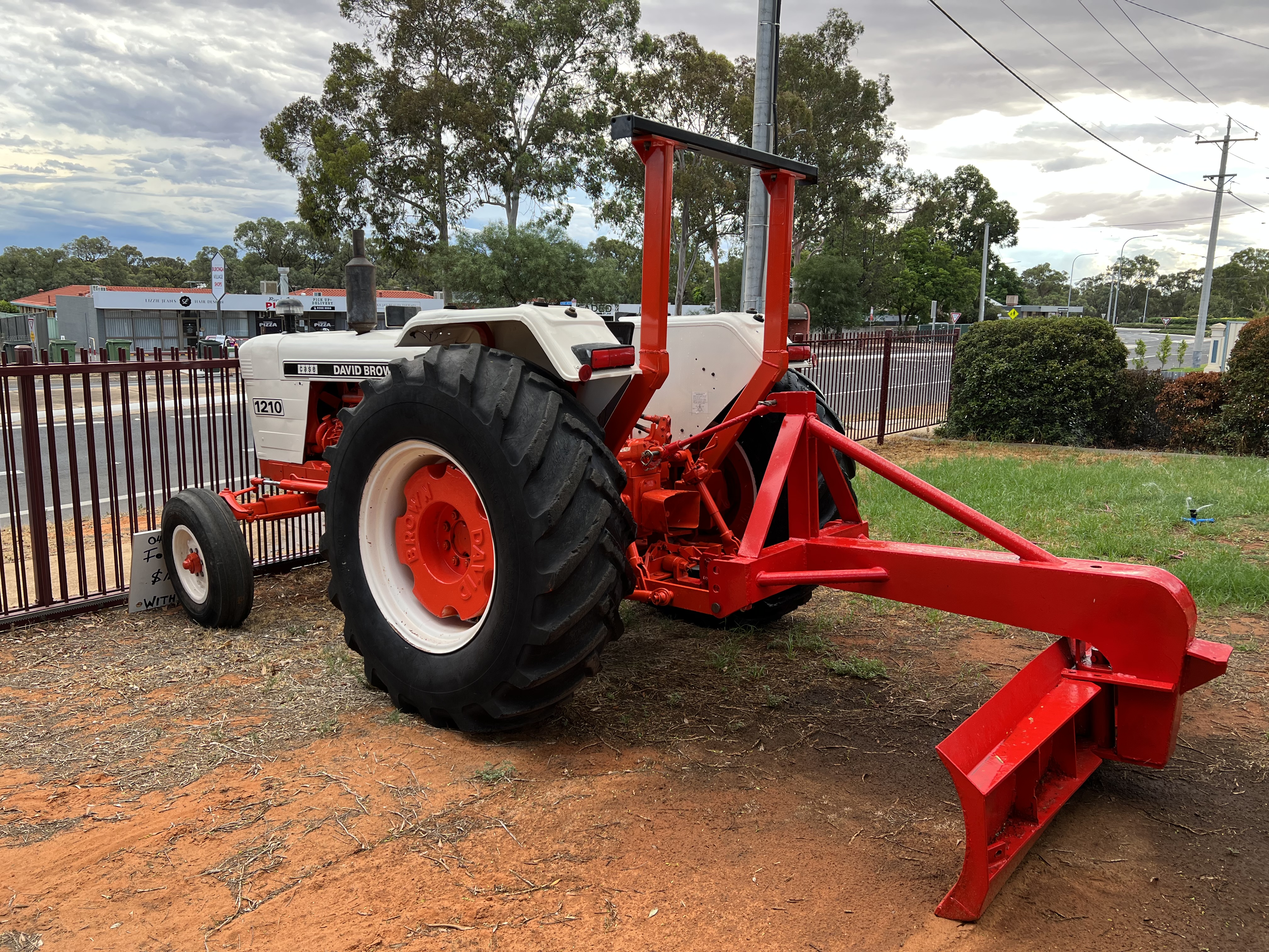 DAVID BROWN 1210 TRACTOR
