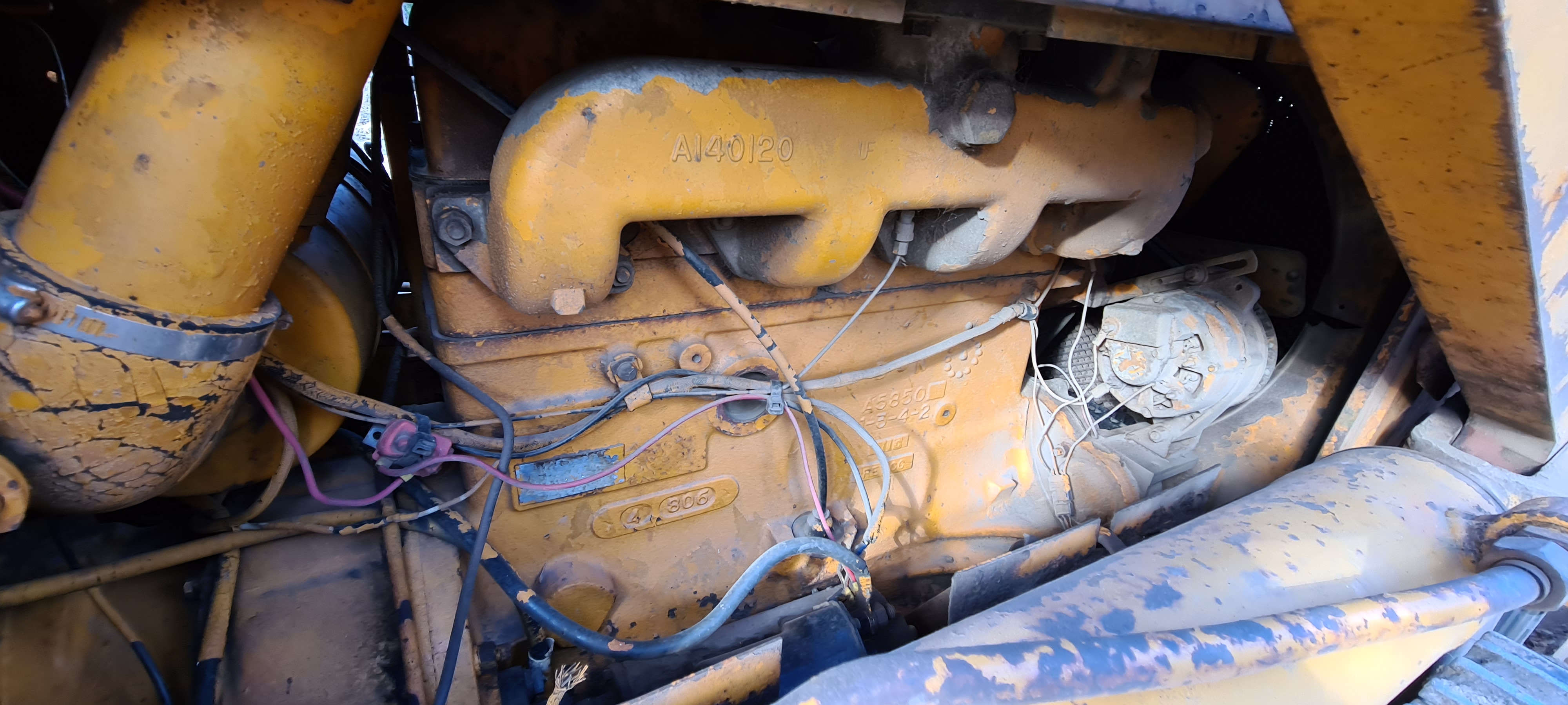 CASE DROTT TRAXCAVATOR 855 LOADER