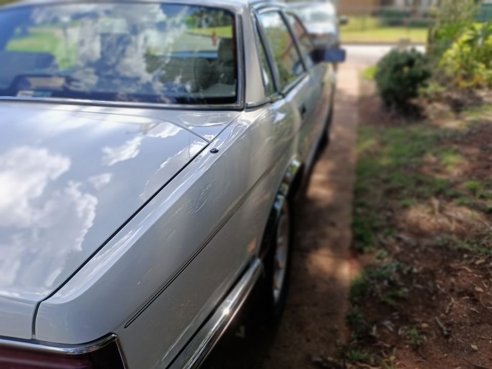 1989 JAGUAR SOVEREIGN XJ6 SEDAN