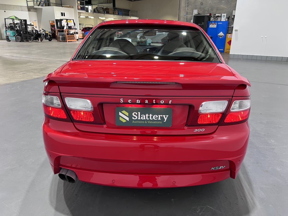 2001 HSV SENATOR VX SIGNATURE 6 SP MANUAL 4D SEDAN