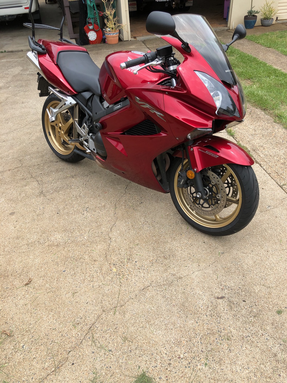 2010 HONDA VFR800F SPORT