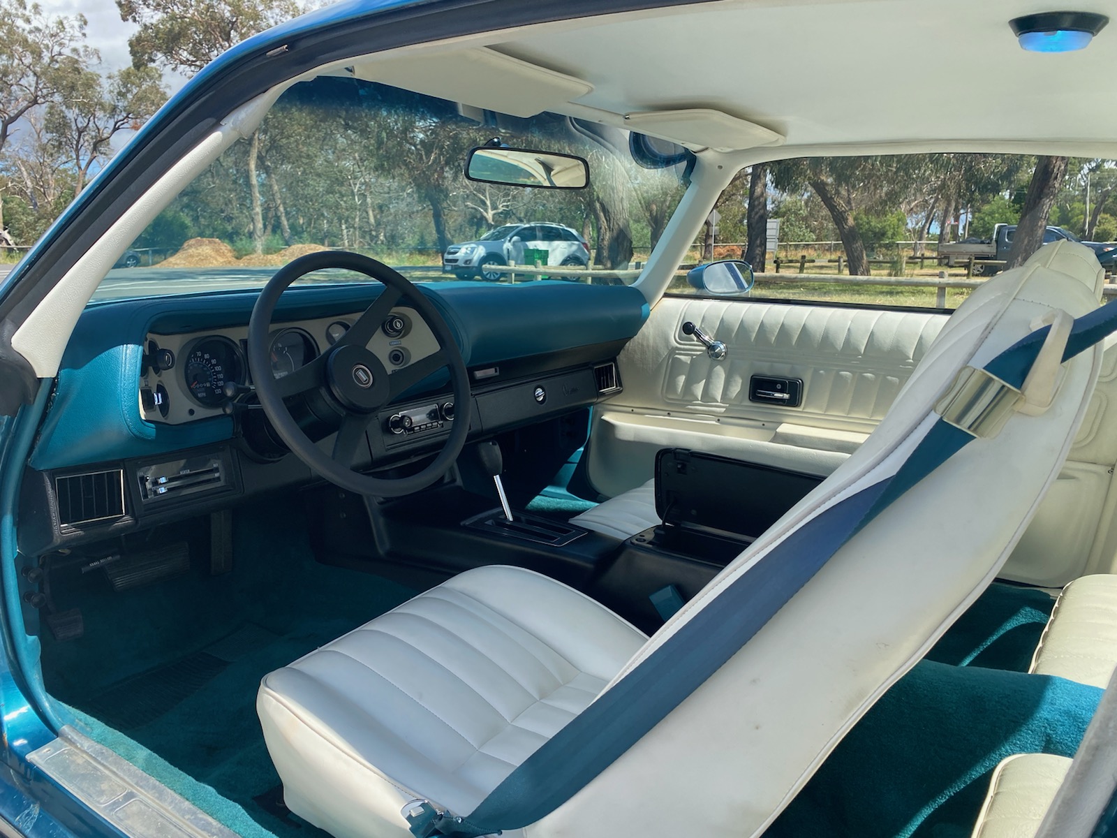 1977 CHEVROLET CAMARO COUPE