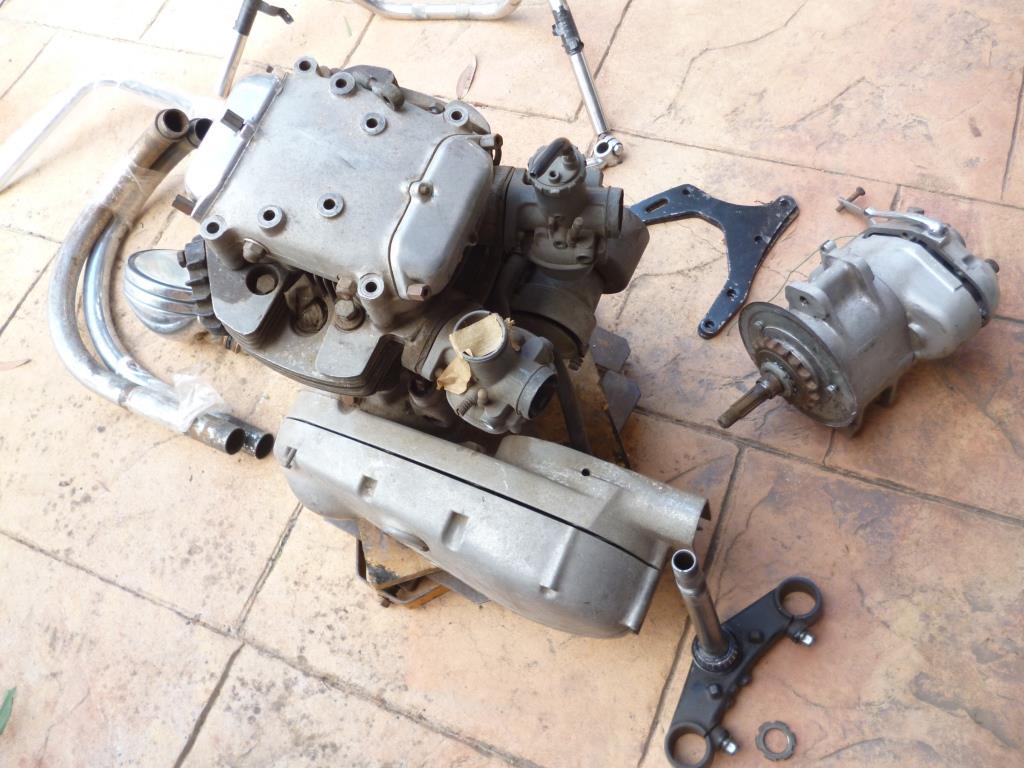 KAWASAKI W2 650 PRE UNIT ENGINE AND GEARBOX