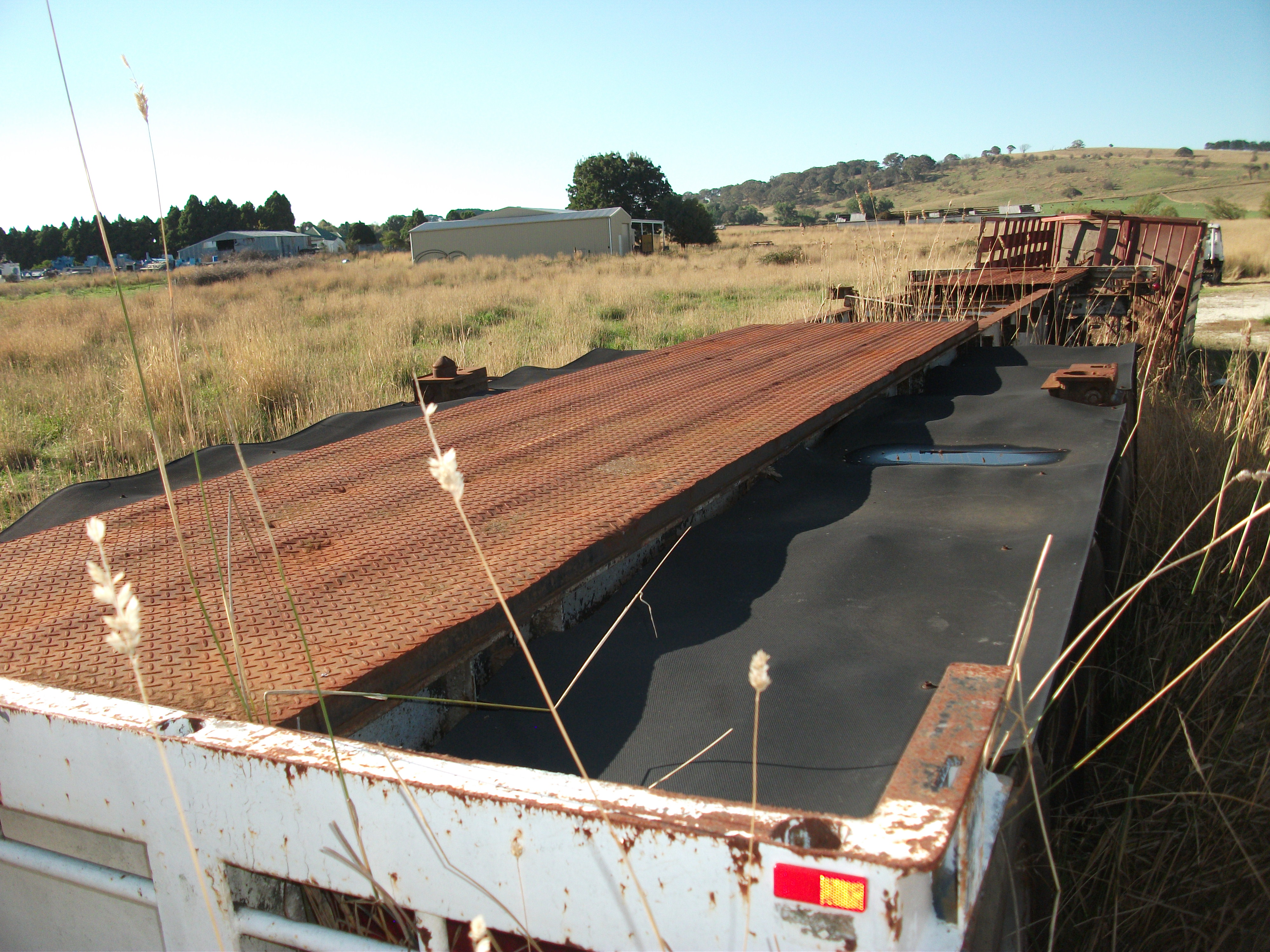 1978 HAULMARK TRI TRAILER