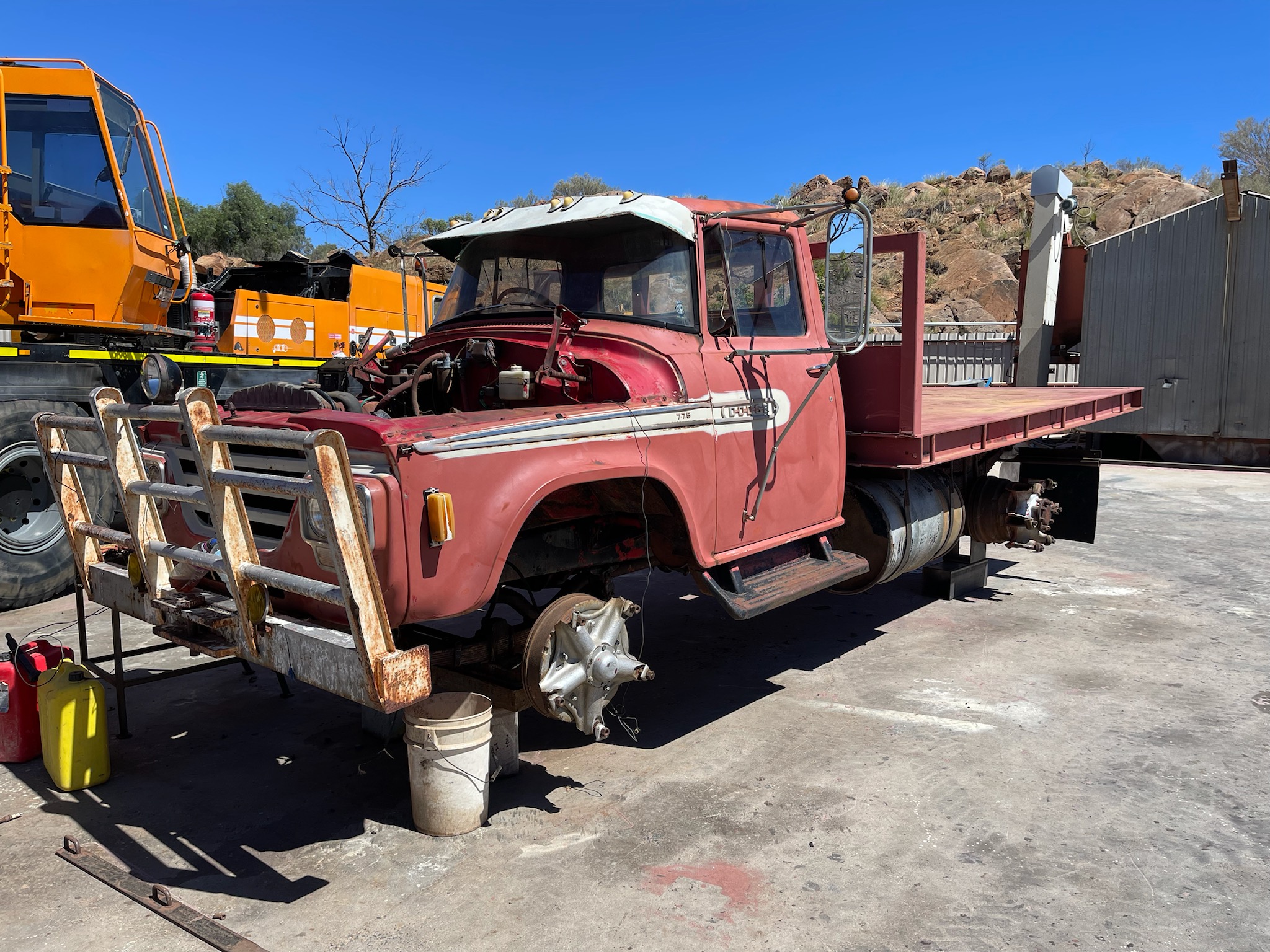 1967 DODGE 775 TRUCK 