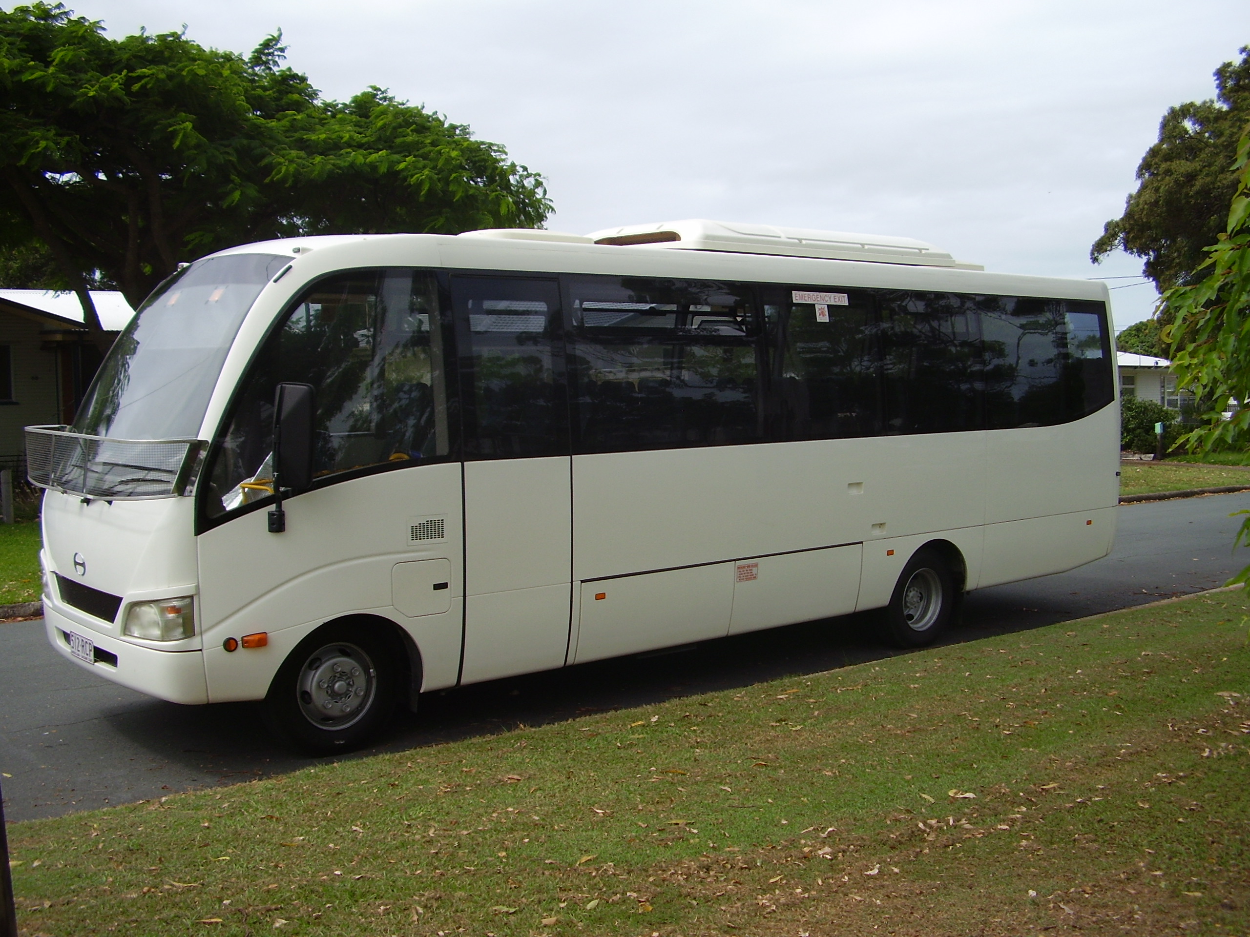 2010 SCHOOL BUS HINO RB8 TURBO DELUXE COACH