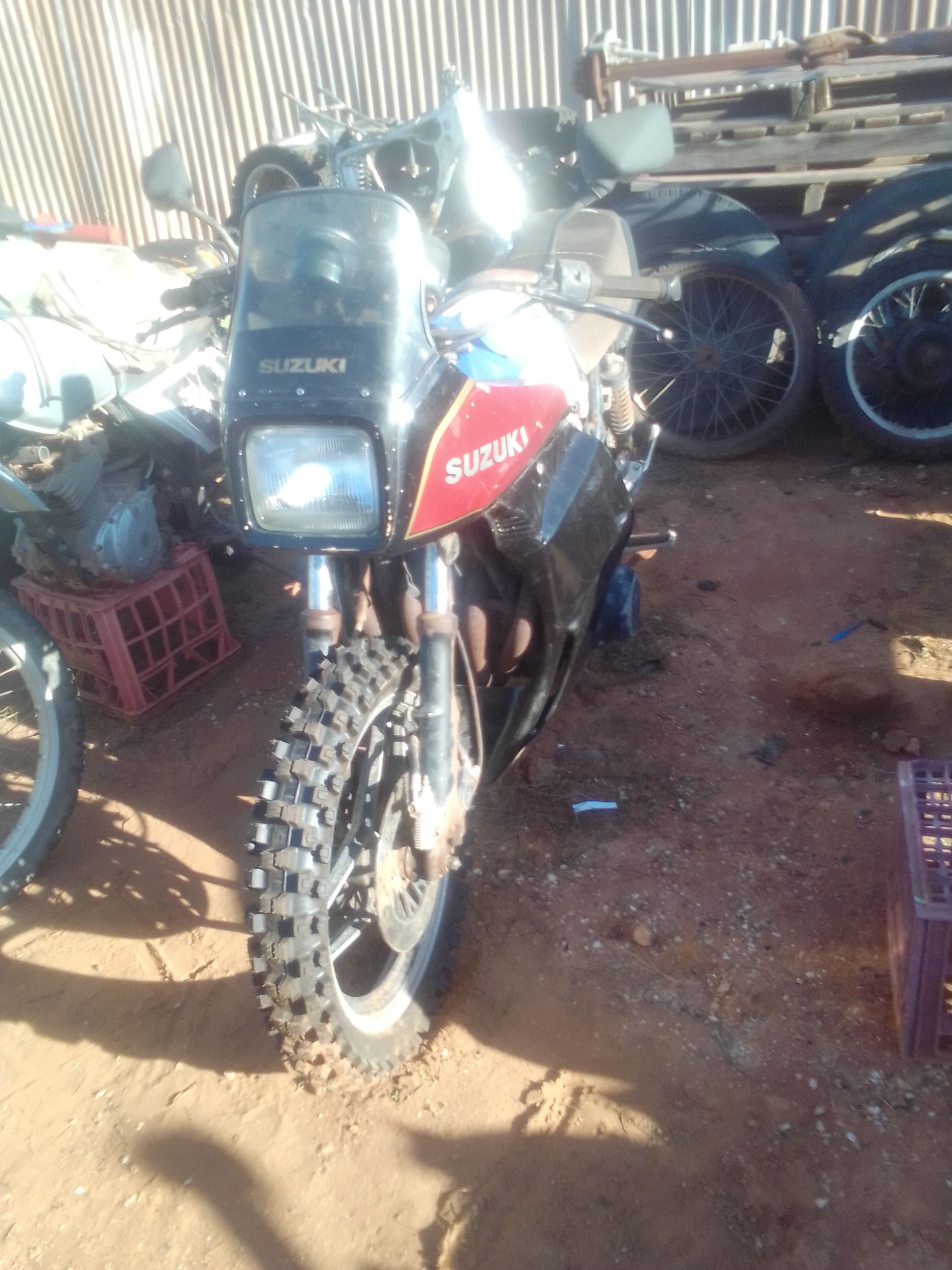 1982 SUZUKI GSX 1100 ROAD