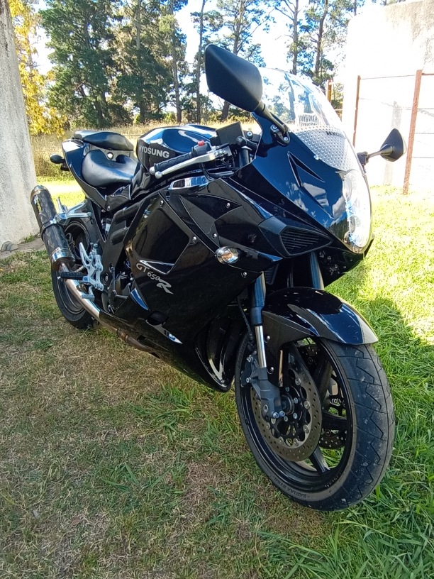 2010 HYOSUNG GT650R ROAD