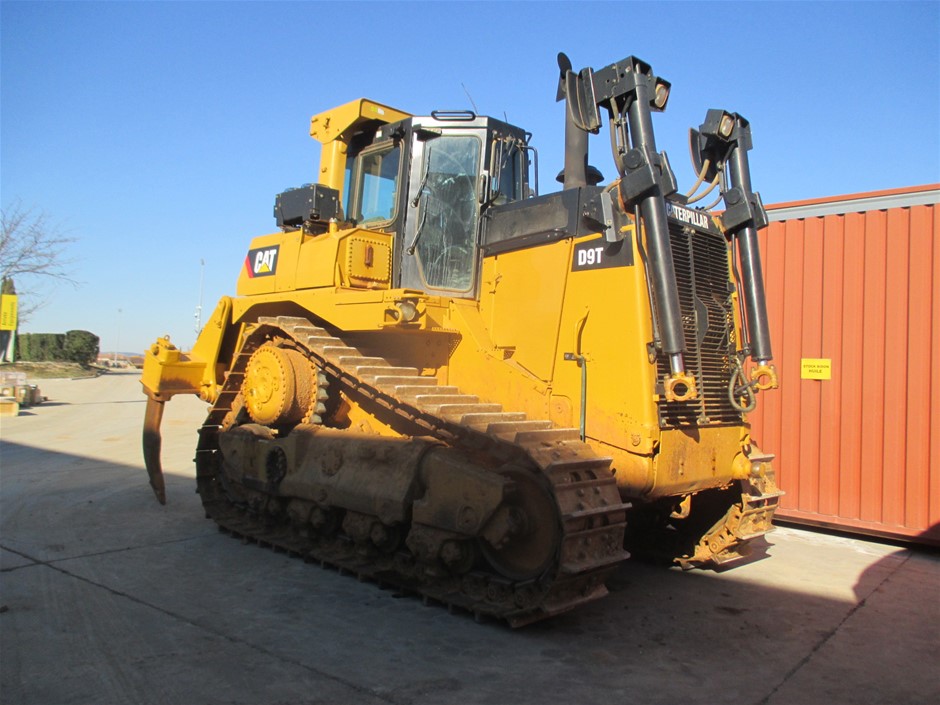 2010 CATERPILLAR D9T DOZER
