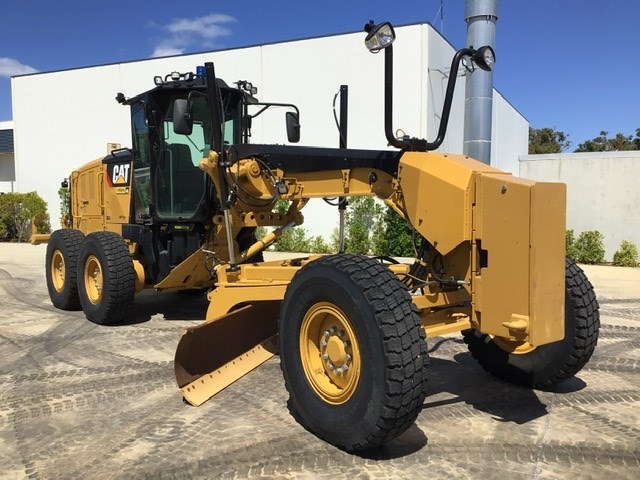 2014 CATERPILLAR 140M2 MOTOR GRADER