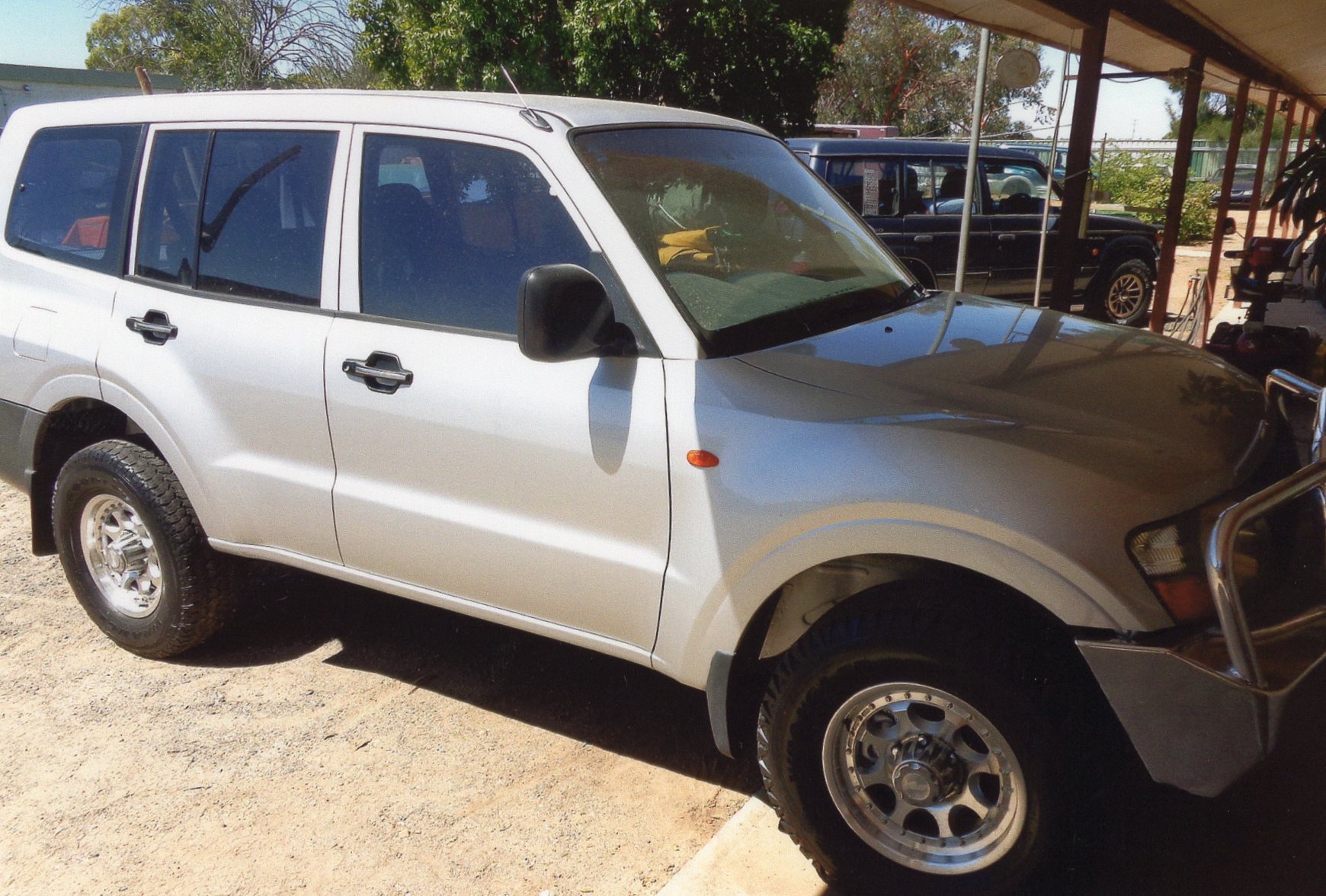 2000 MITSUBISHI PAJERO NM GLX LWB (4x4) 5 SP MANUAL 4x4 4D WAGON