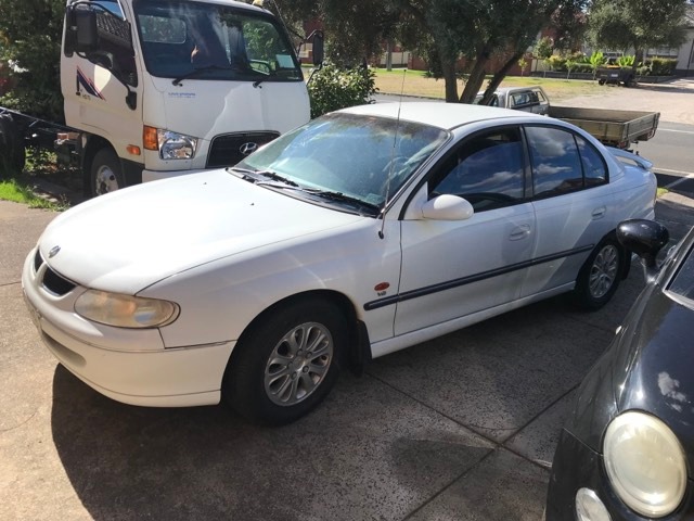 1999 HOLDEN BERLINA VT SEDAN