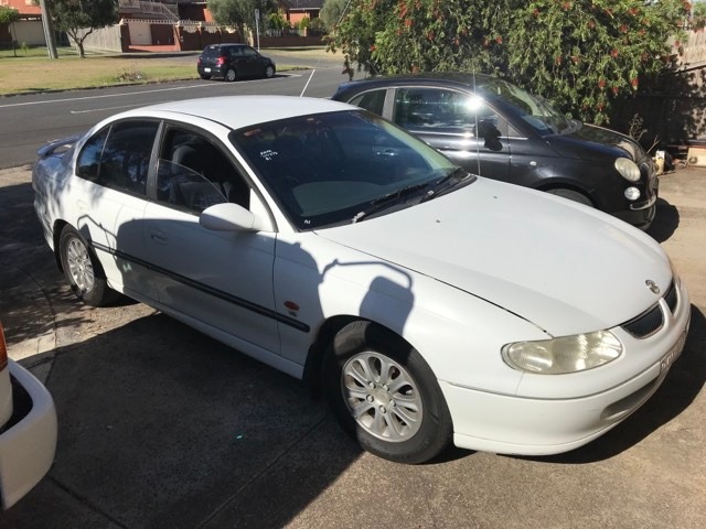 1999 HOLDEN BERLINA VT SEDAN