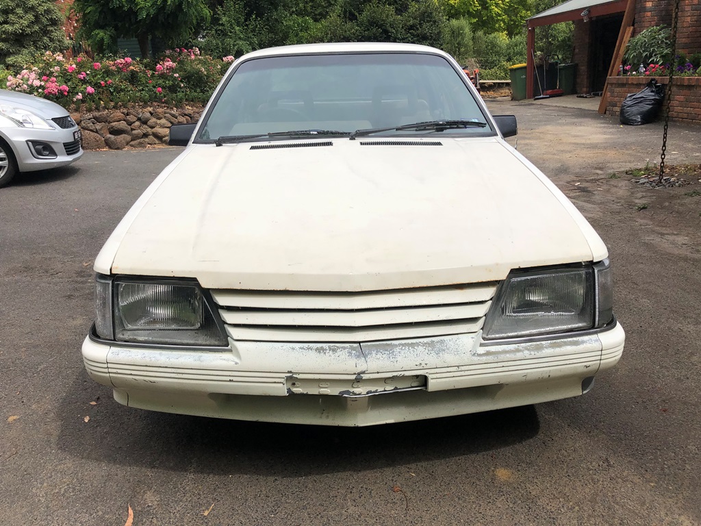 1985 HOLDEN COMMODORE VK V8 BT1 SEDAN