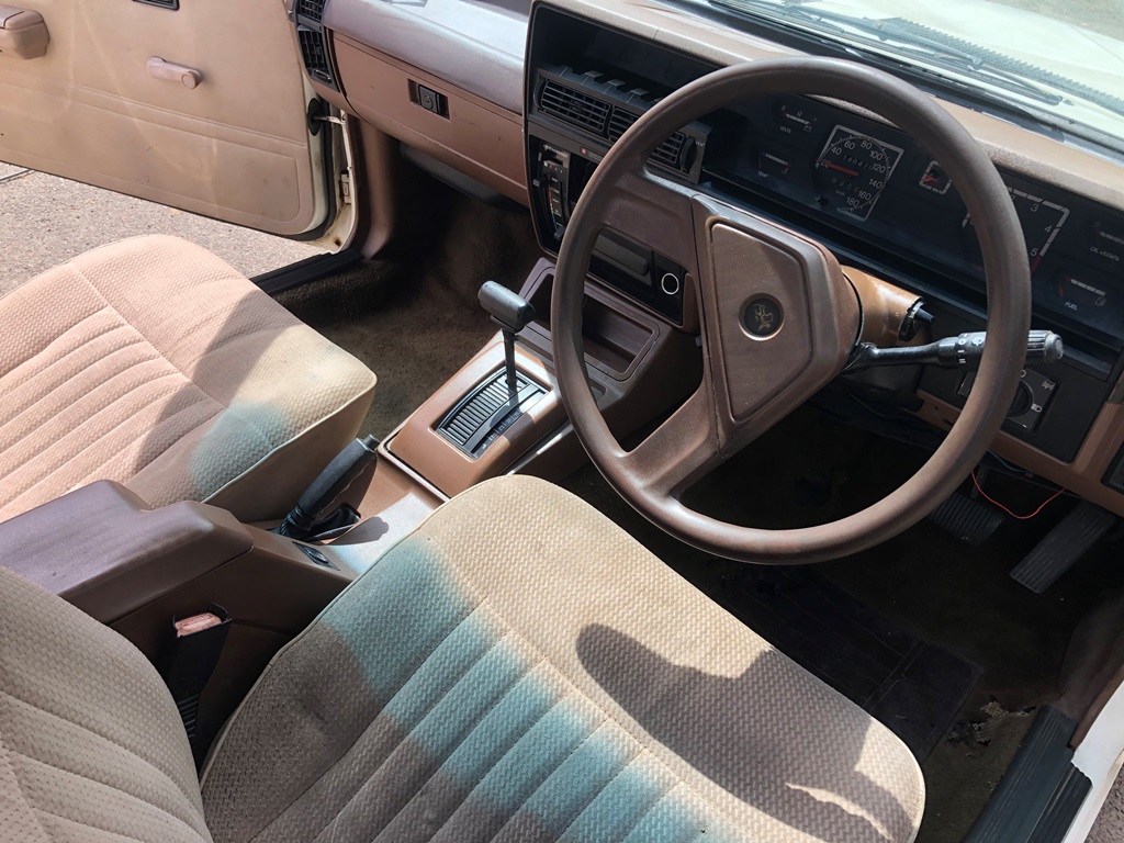 1985 HOLDEN COMMODORE VK V8 BT1 SEDAN