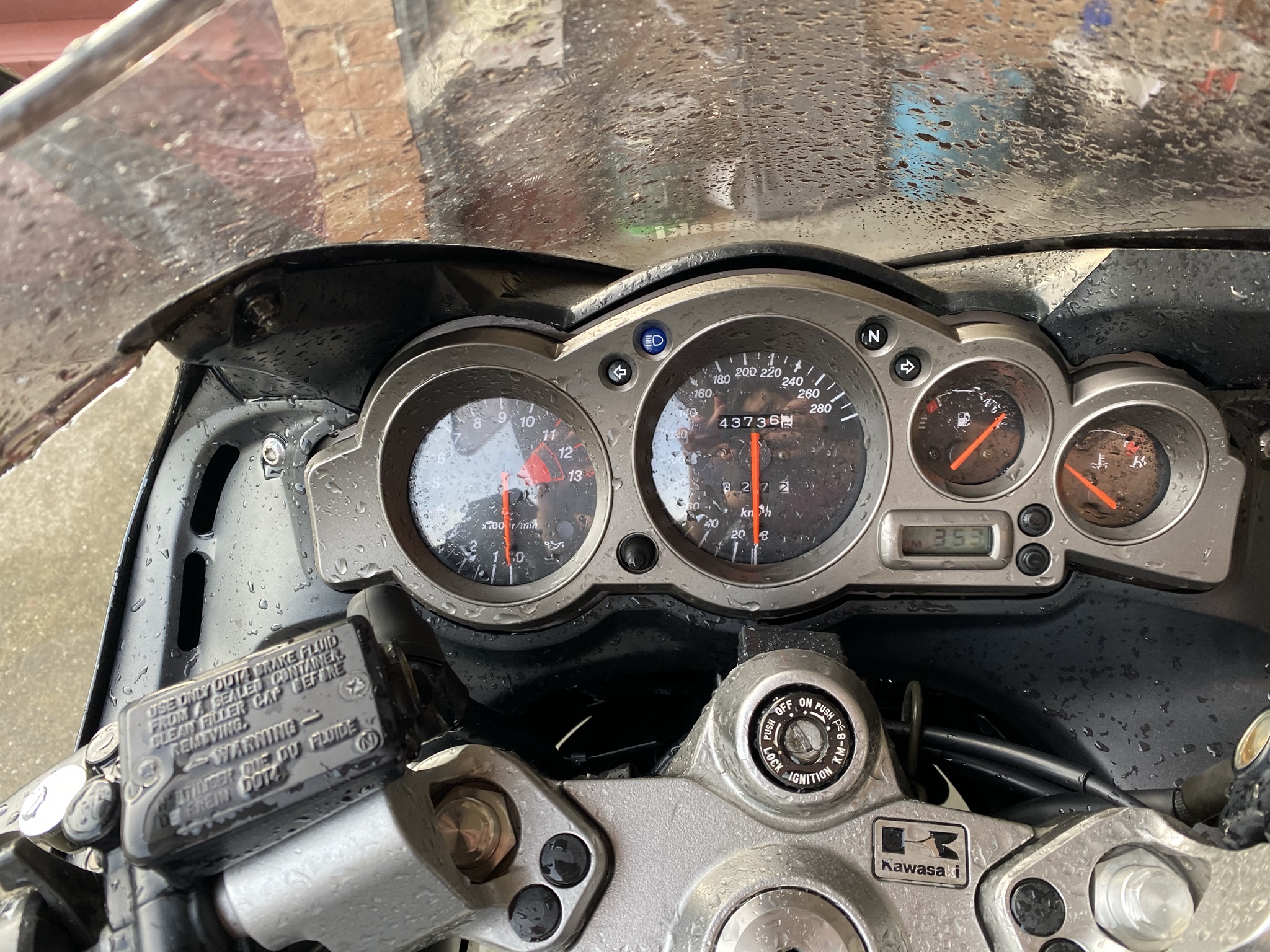 2002 KAWASAKI ZZ-R1200 ROAD 
