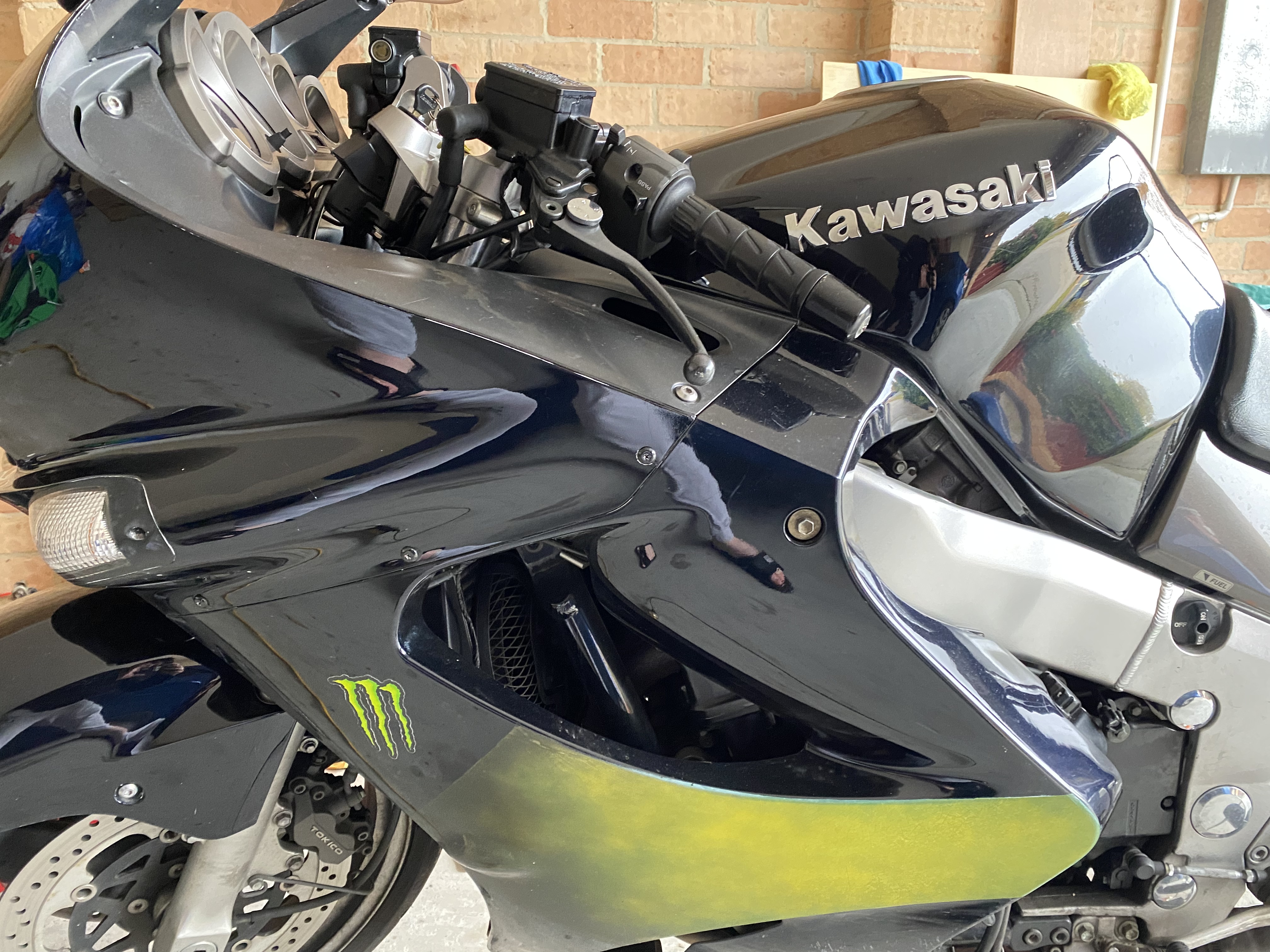 2002 KAWASAKI ZZ-R1200 ROAD 