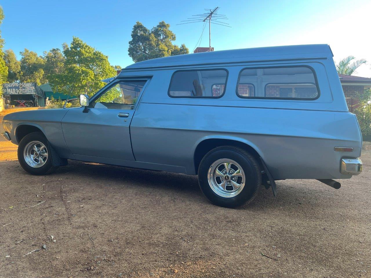1974 HOLDEN BELMONT HQ 3 SP MANUAL VAN 