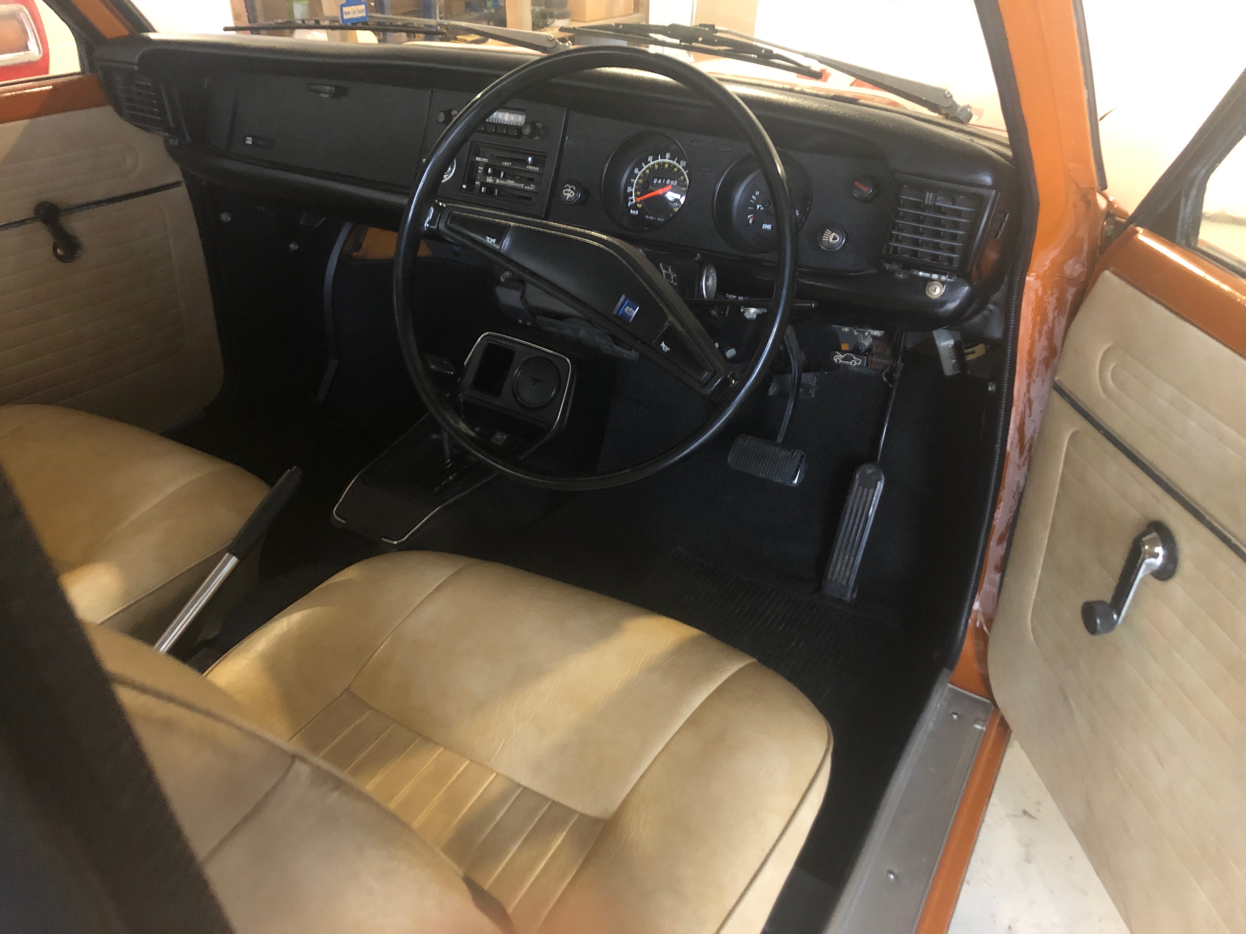 1973 TOYOTA COROLLA KE20 2D SEDAN