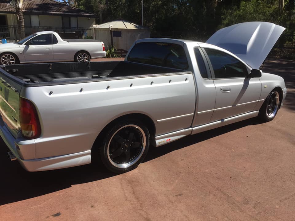 2004 FORD FALCON BA XR8 5 SP MANUAL UTILITY