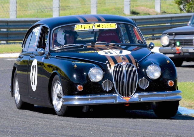 1962 JAGUAR 3.8 MK II SEDAN