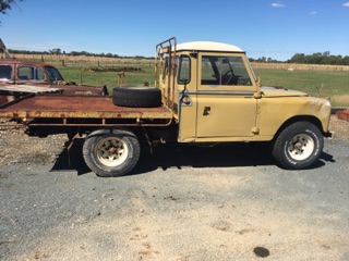 1974 LAND ROVER MARK III TRAY