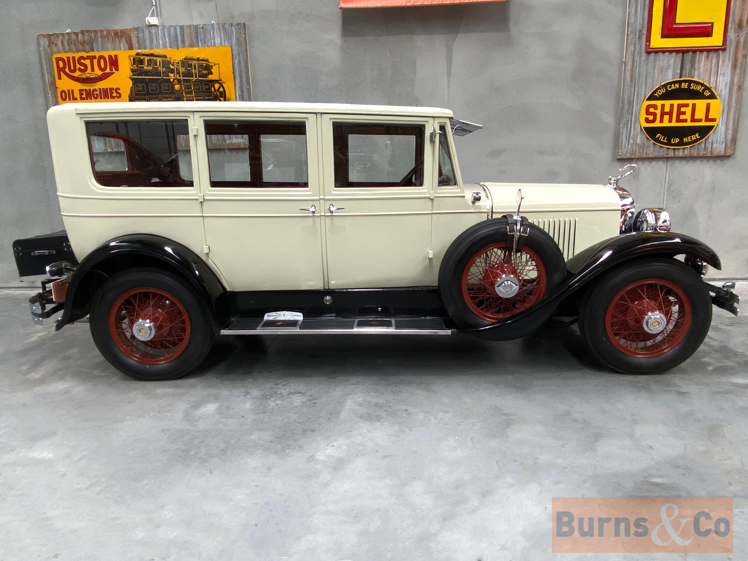 1926 CADILLAC 314 V8 MANUAL SEDAN