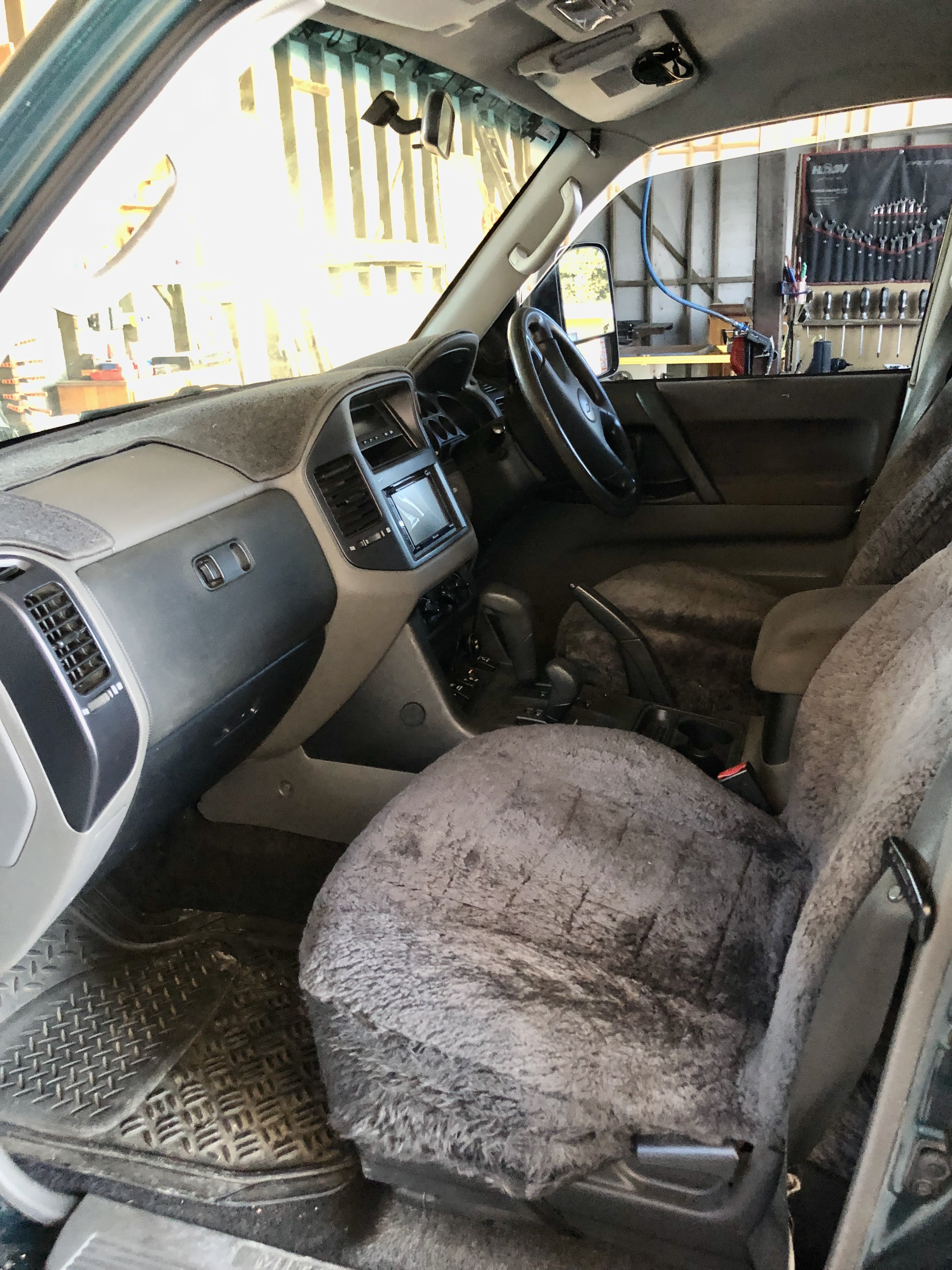 2003 MITSUBISHI PAJERO NP GLX LWB (4x4) 5 SP AUTO SPORTS MODE 4D WAGON 