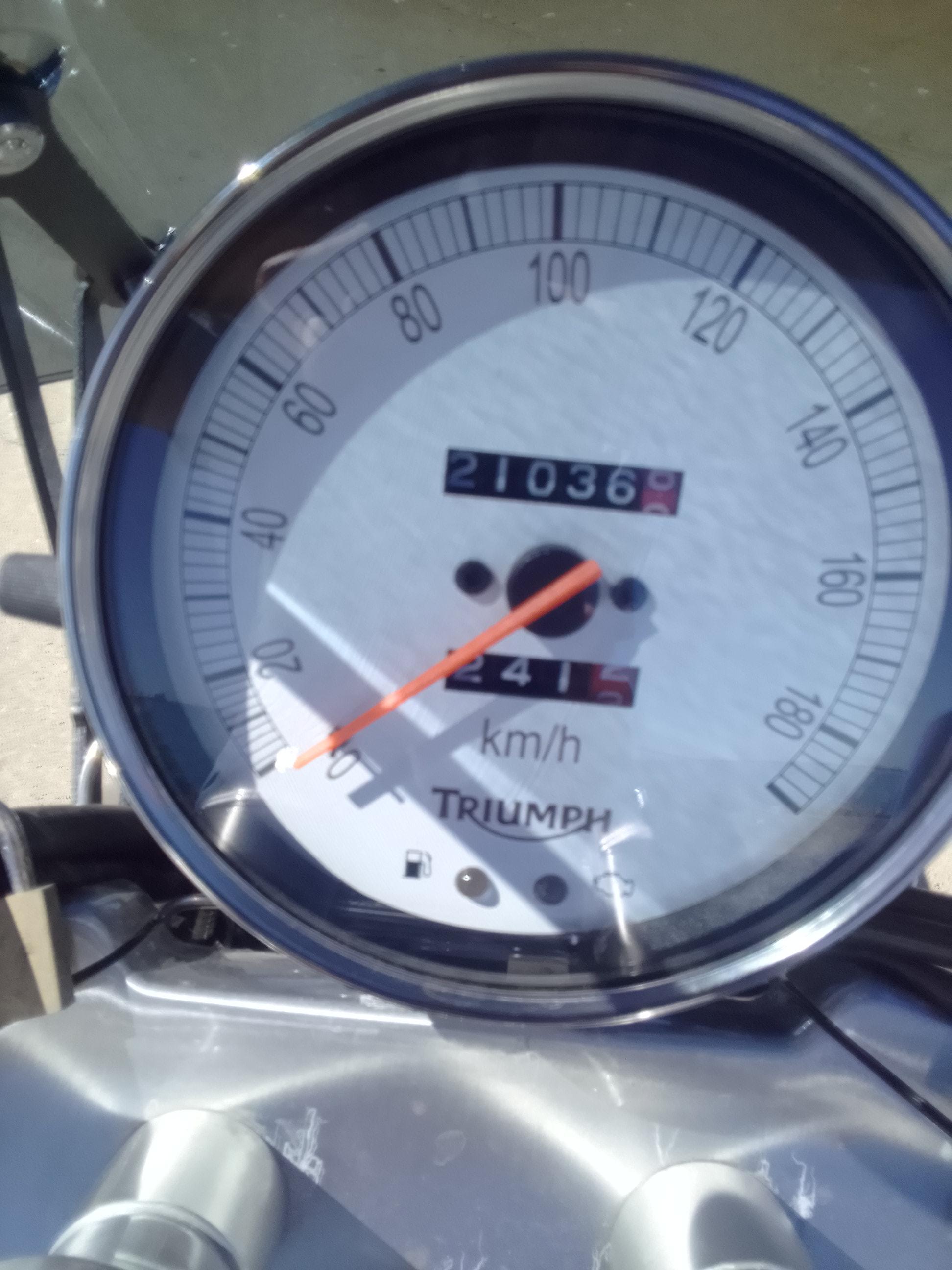 2008 TRIUMPH AMERICA 865 CRUISER