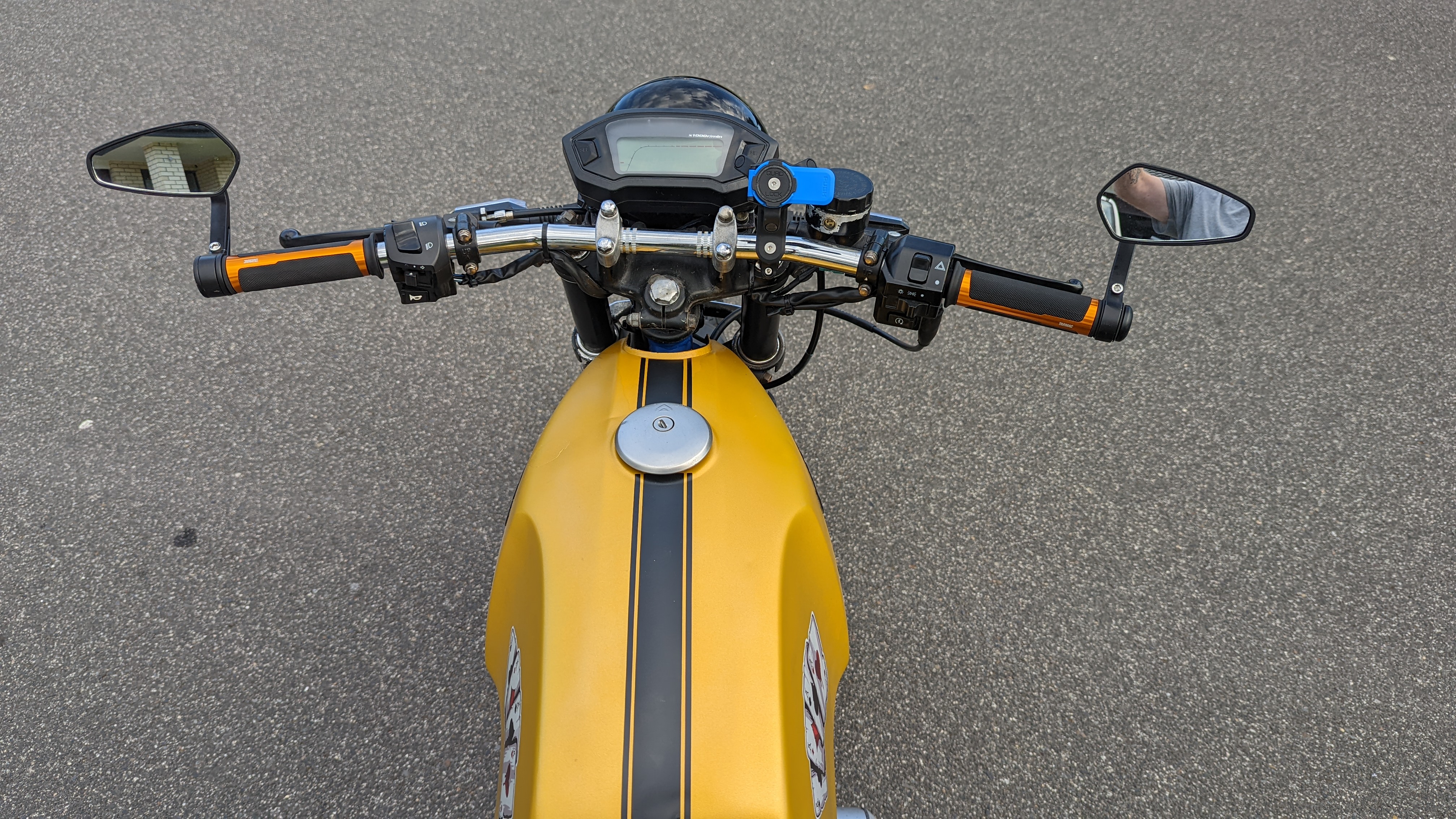 1981 SUZUKI GSX250 CAFE RACER