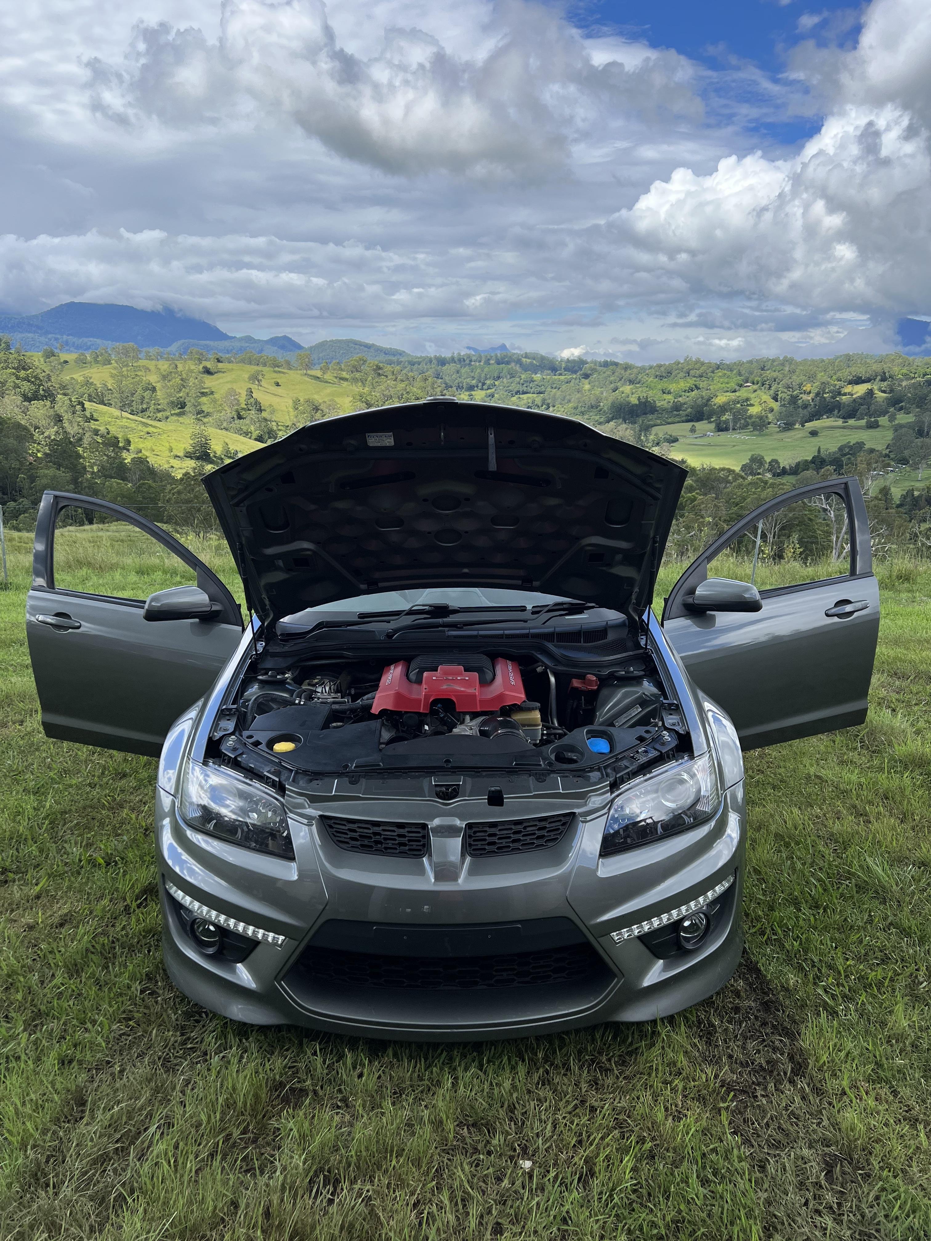 2011 HSV MALOO E3 R8 20th ANN. (DUAL FUEL) 6 SP AUTOMATIC UTILITY