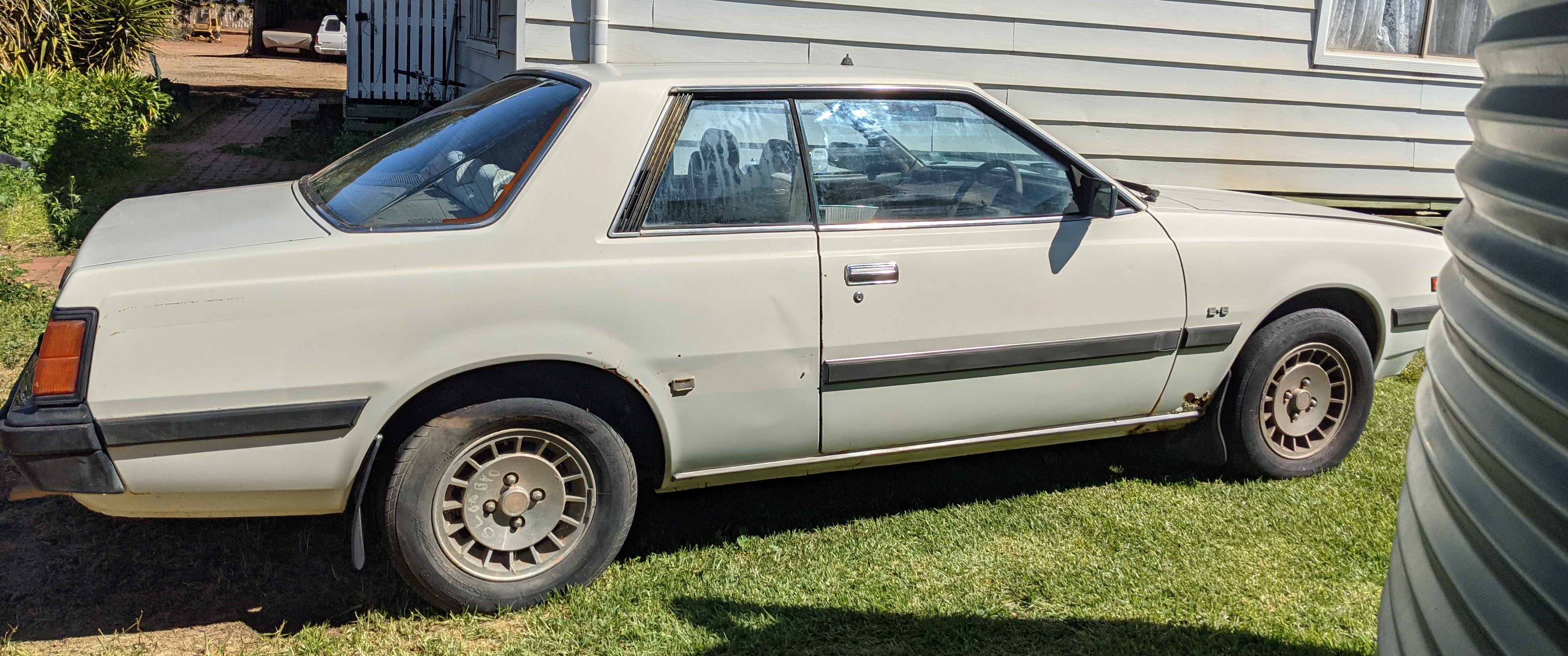 1981 MITSUBISHI SCORPION SEDAN